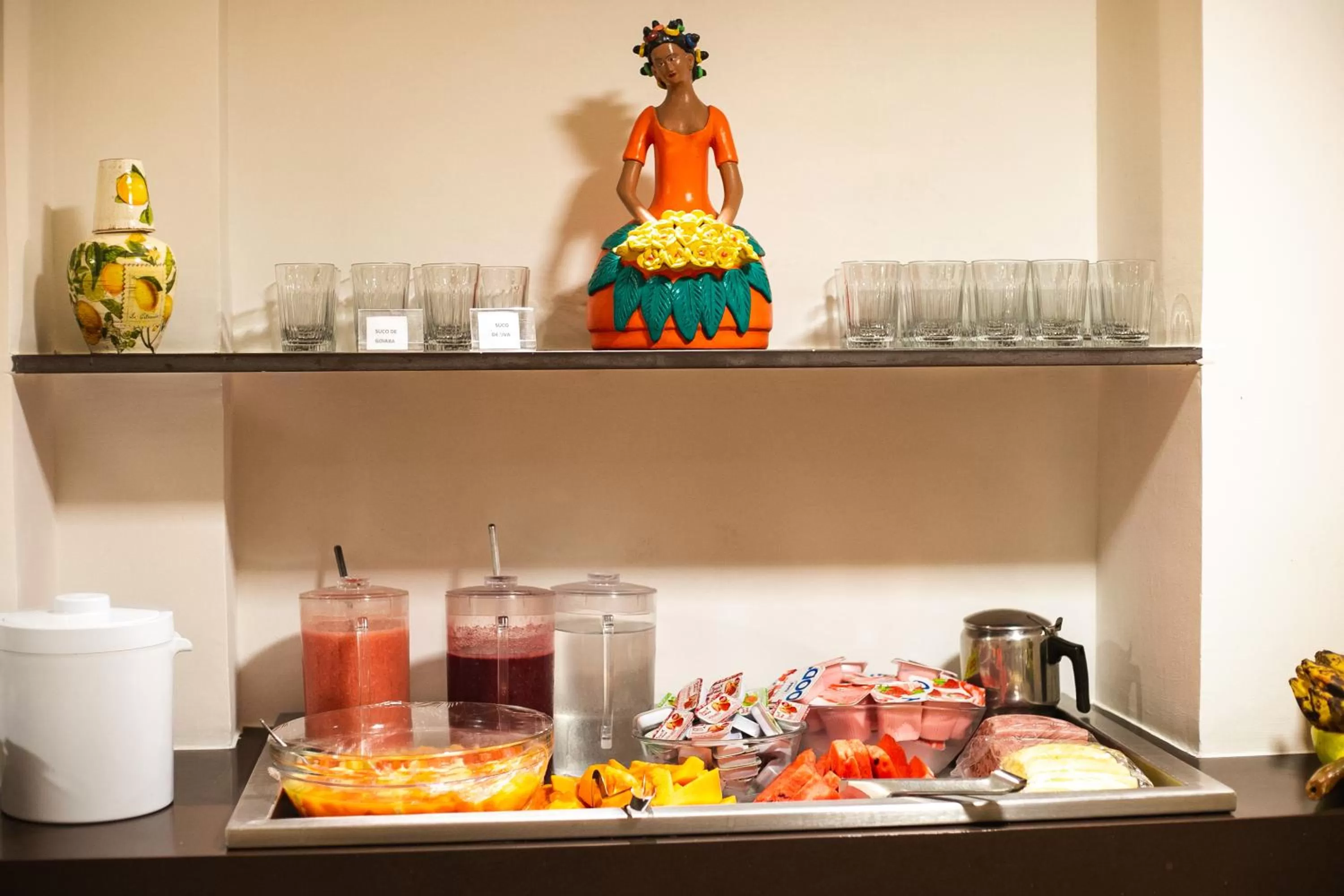 Food and drinks in VilaHotell Recife - Antigo NovoHotell Recife