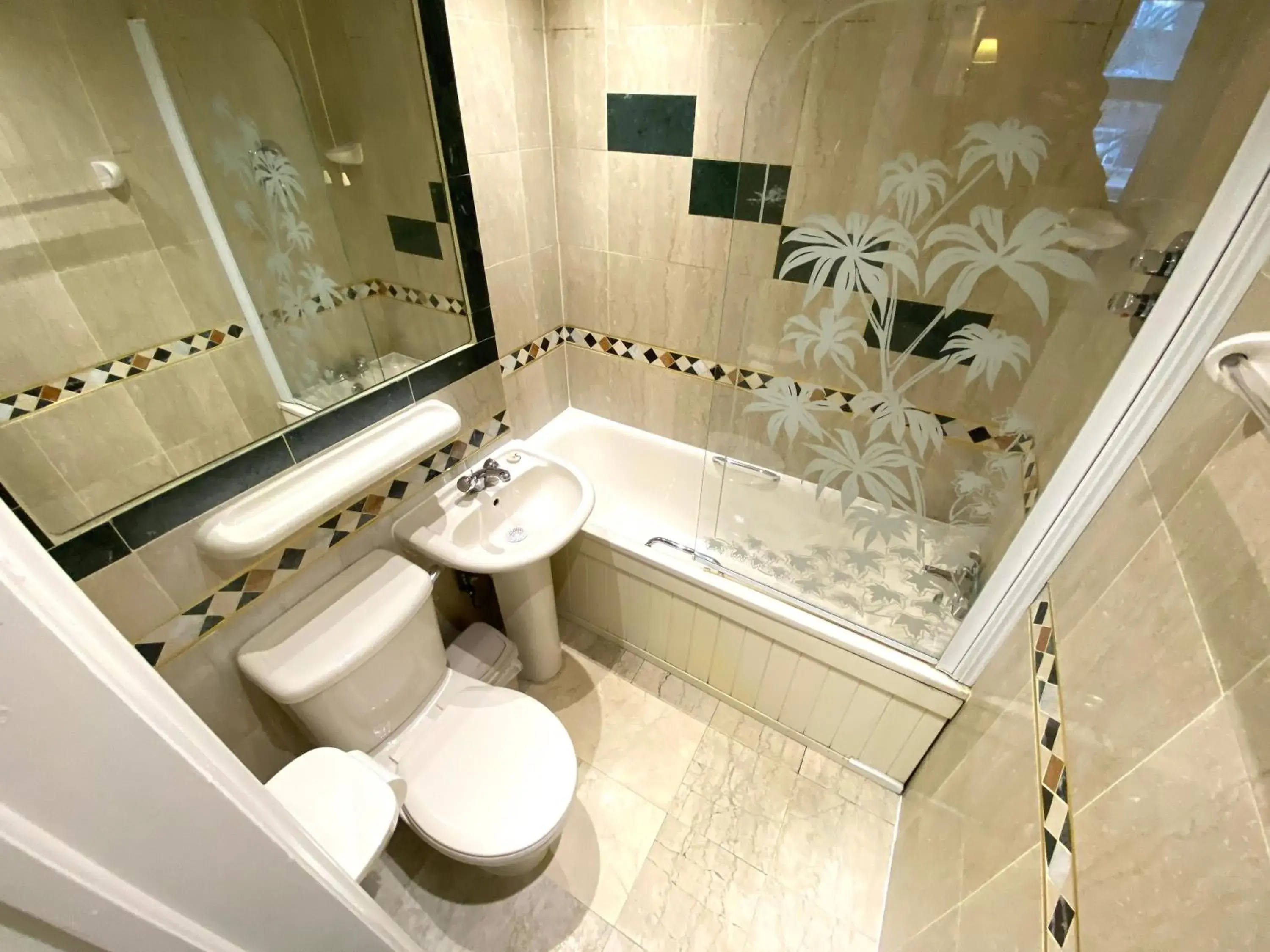 Bathroom in The Brompton Hotel