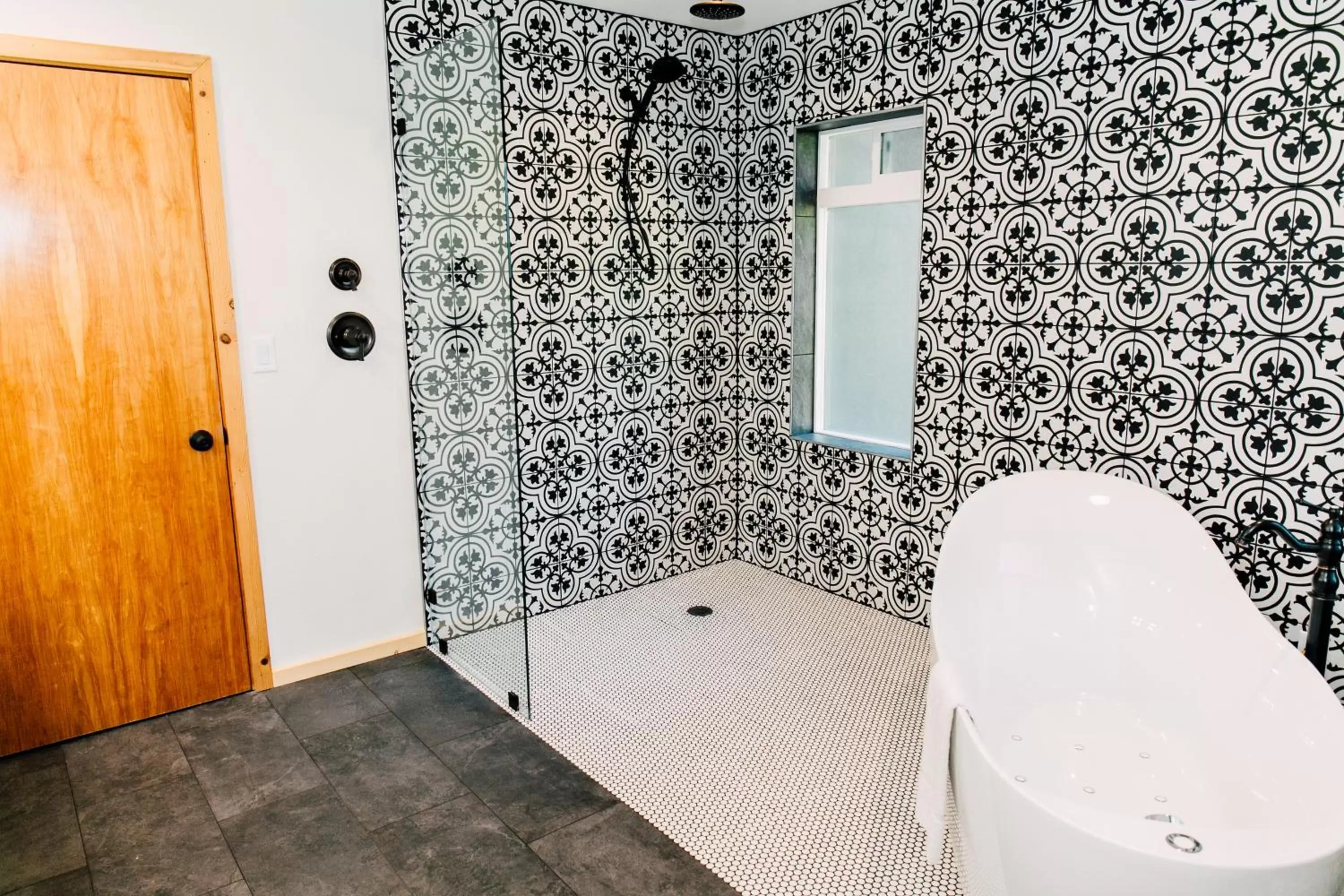 Bathroom in Pine River Ranch B&B