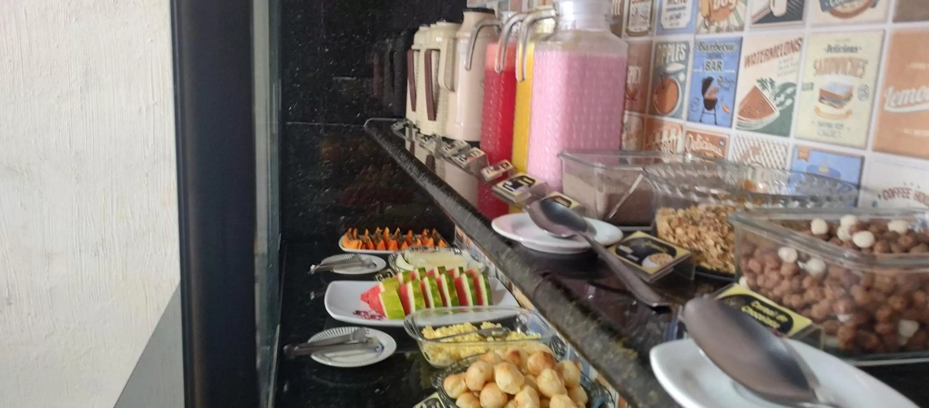 Breakfast in Hotel Lazaro Ubatuba Ltda