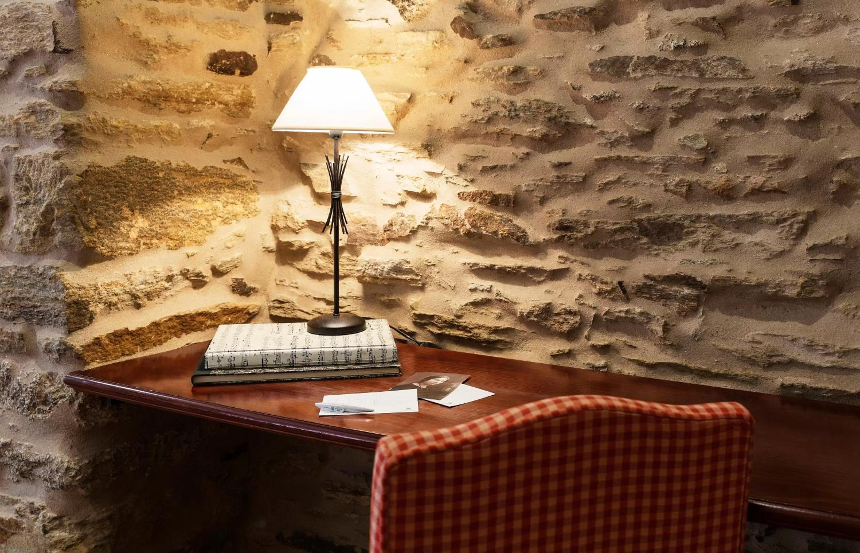 Decorative detail in Hotel Rua Villar