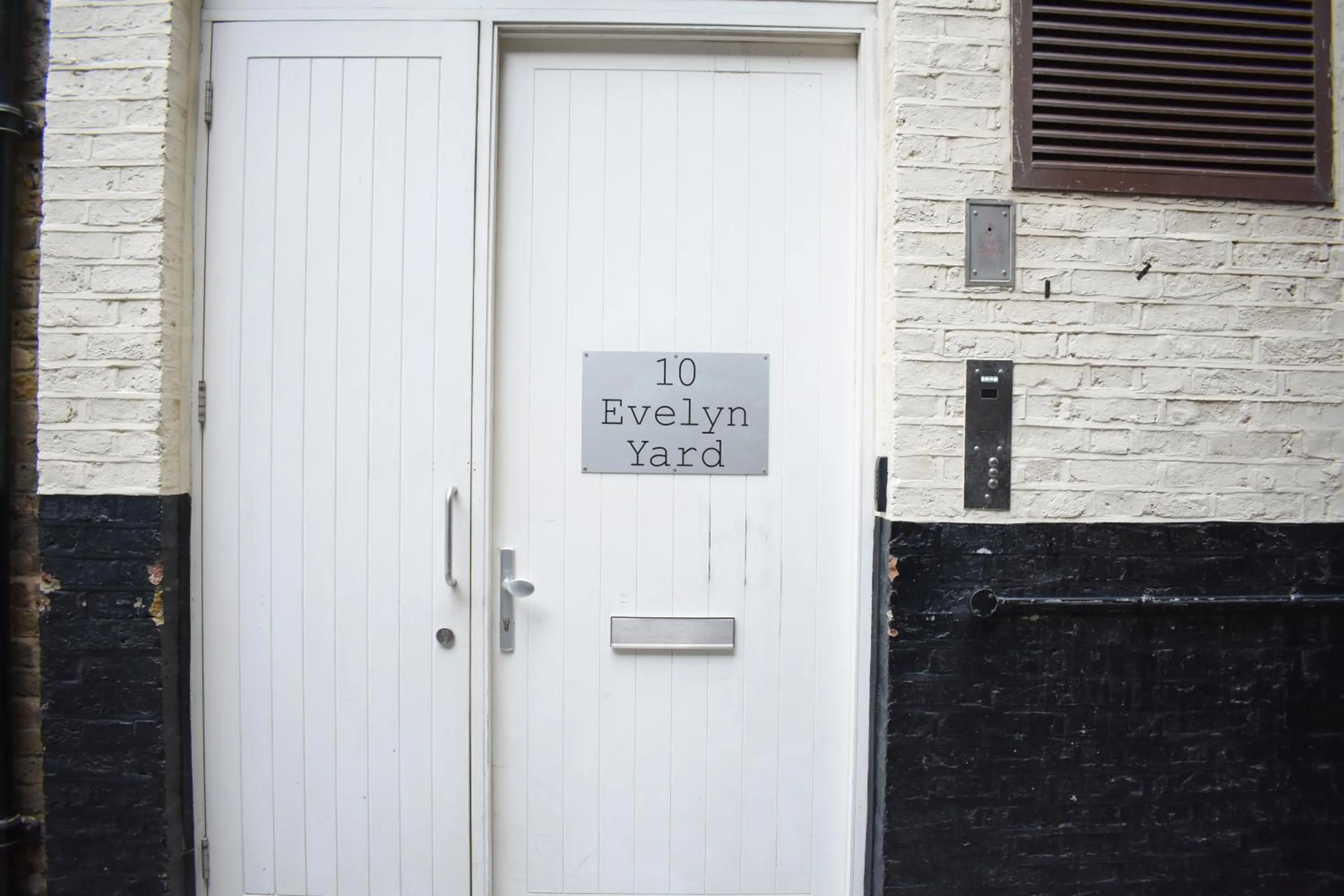 Property building in Stayo Oxford Street