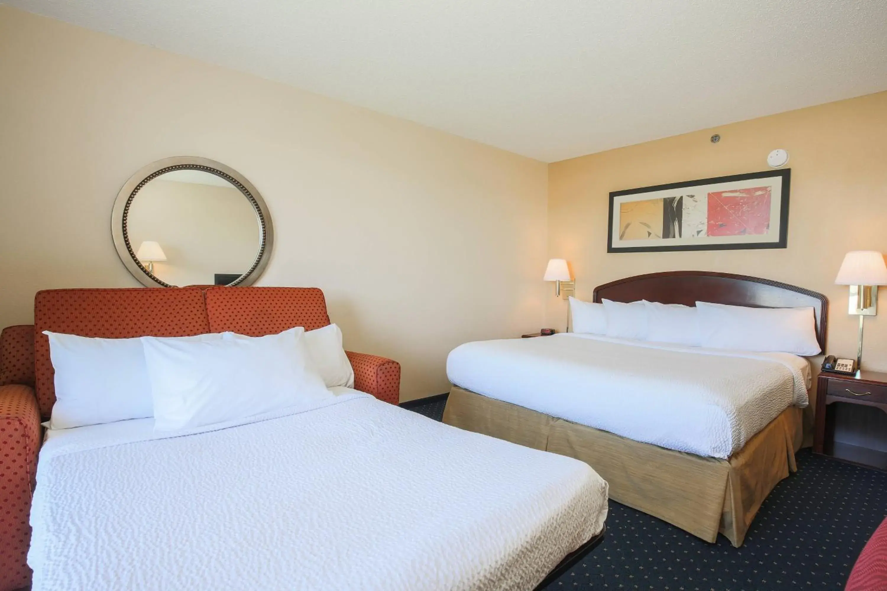 Photo of the whole room, Bed in Courtyard by Marriott Flint Grand Blanc