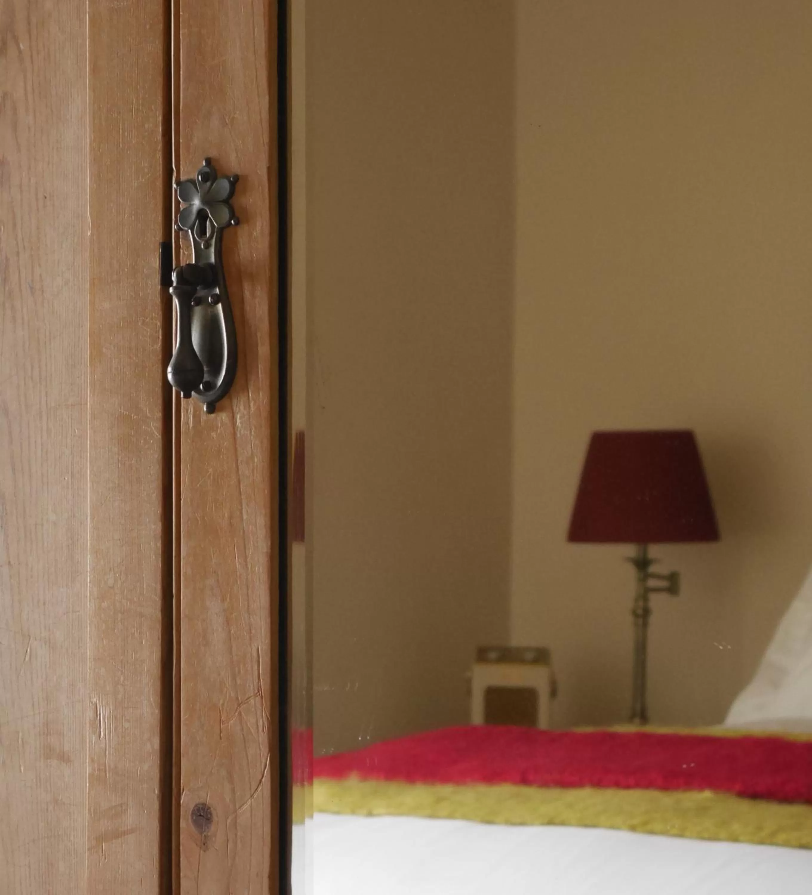 Bedroom, Bed in The Greyhound Inn