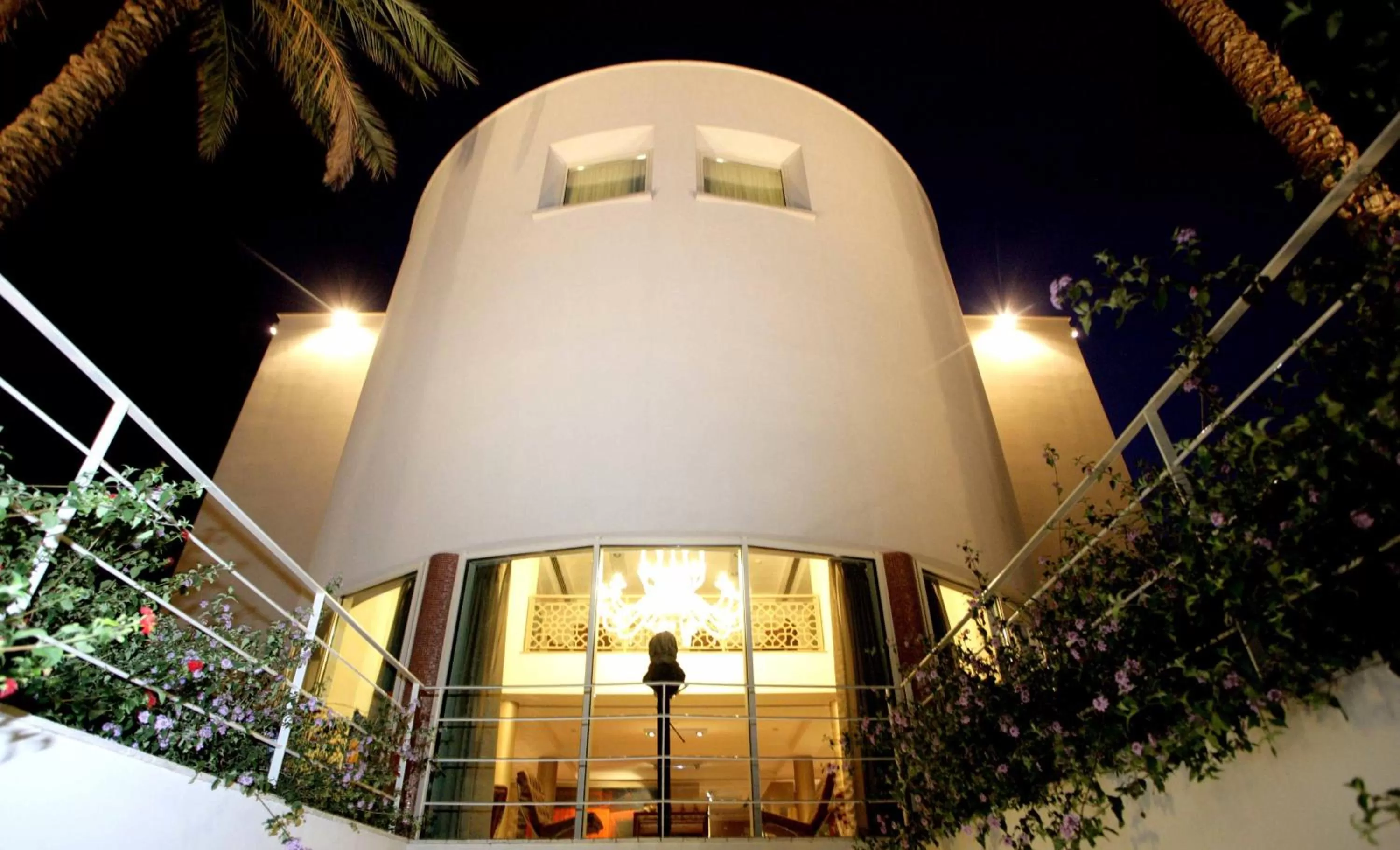 Facade/entrance in Palazzo Giordano Bruno