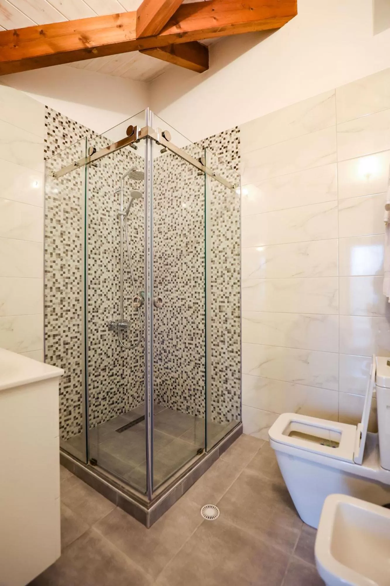 Bathroom in Bujtina Oxhaku