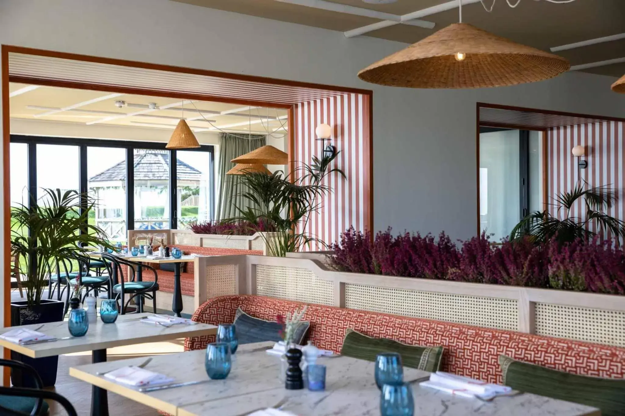 Dining area, Restaurant/Places to Eat in The Relais Cooden Beach