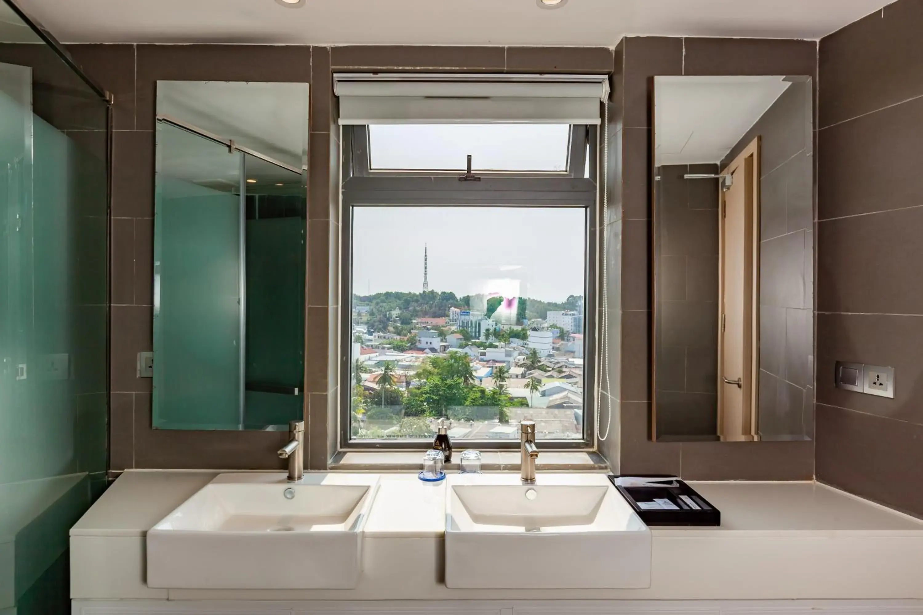 Bathroom in An Phu Hotel