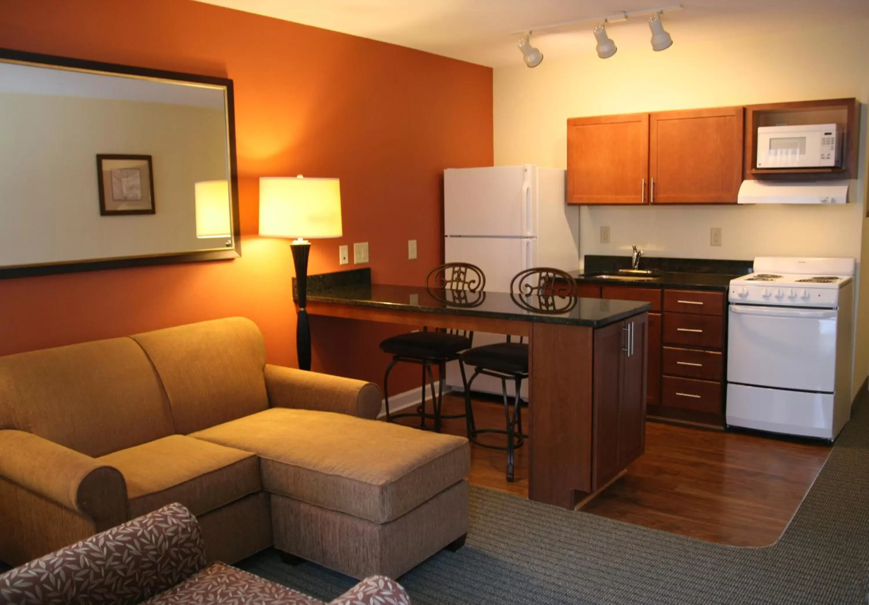 Kitchen or kitchenette, Kitchen/Kitchenette in Affordable Suites of America Stafford Quantico