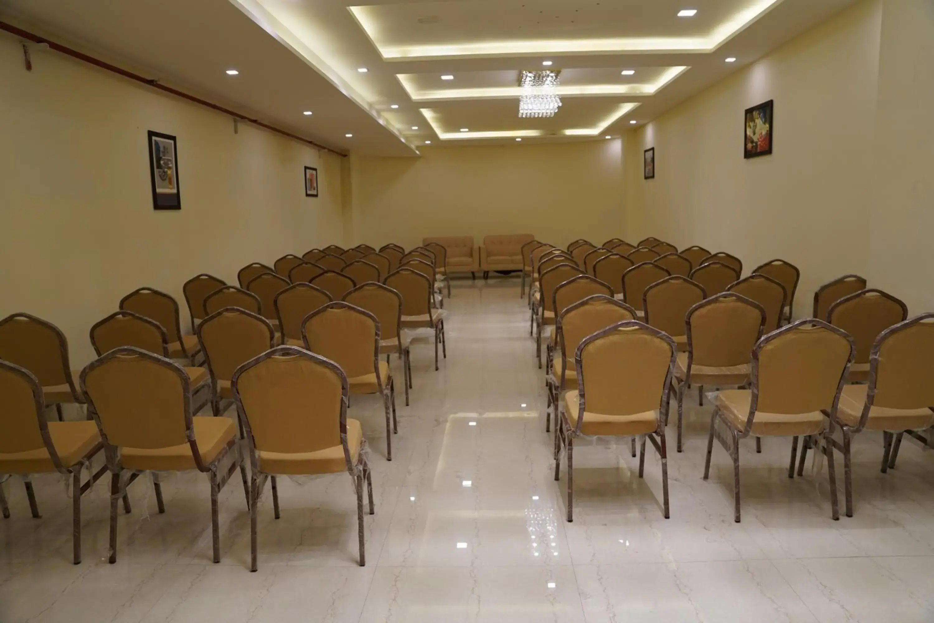 Banquet/Function facilities in Hotel Rama Trident