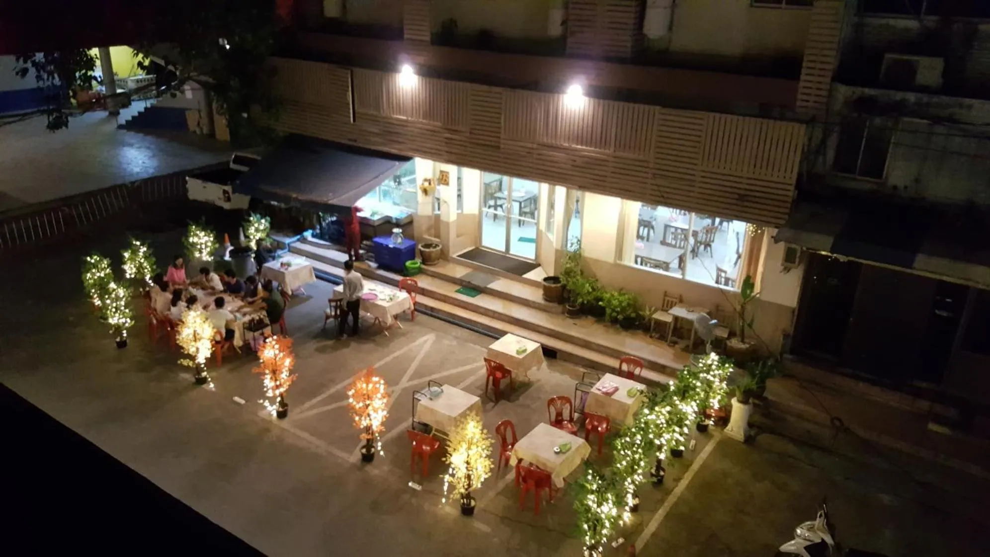 Restaurant/places to eat in Cozy Villa