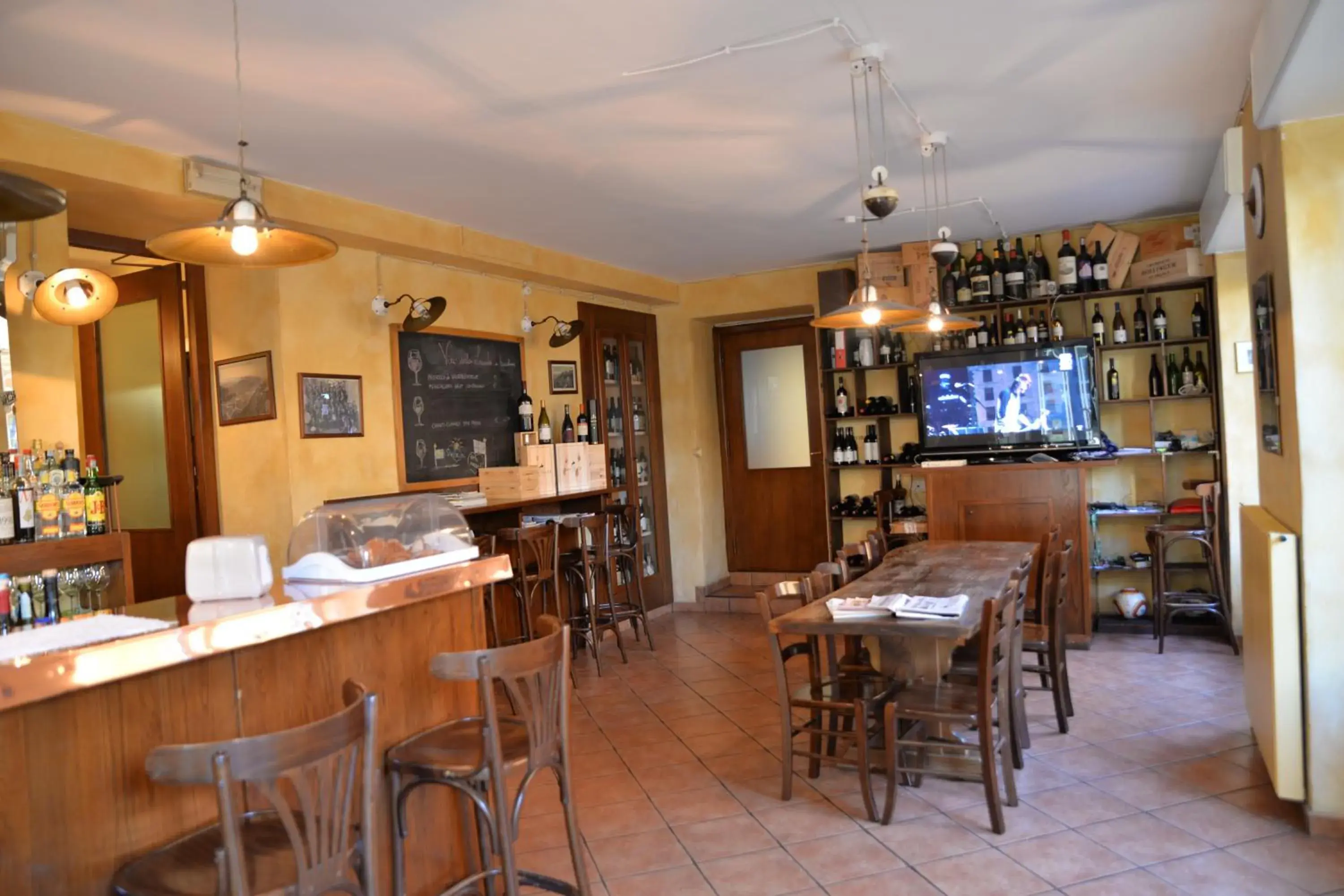 Lounge or bar, Restaurant/Places to Eat in Locanda Milano 1873