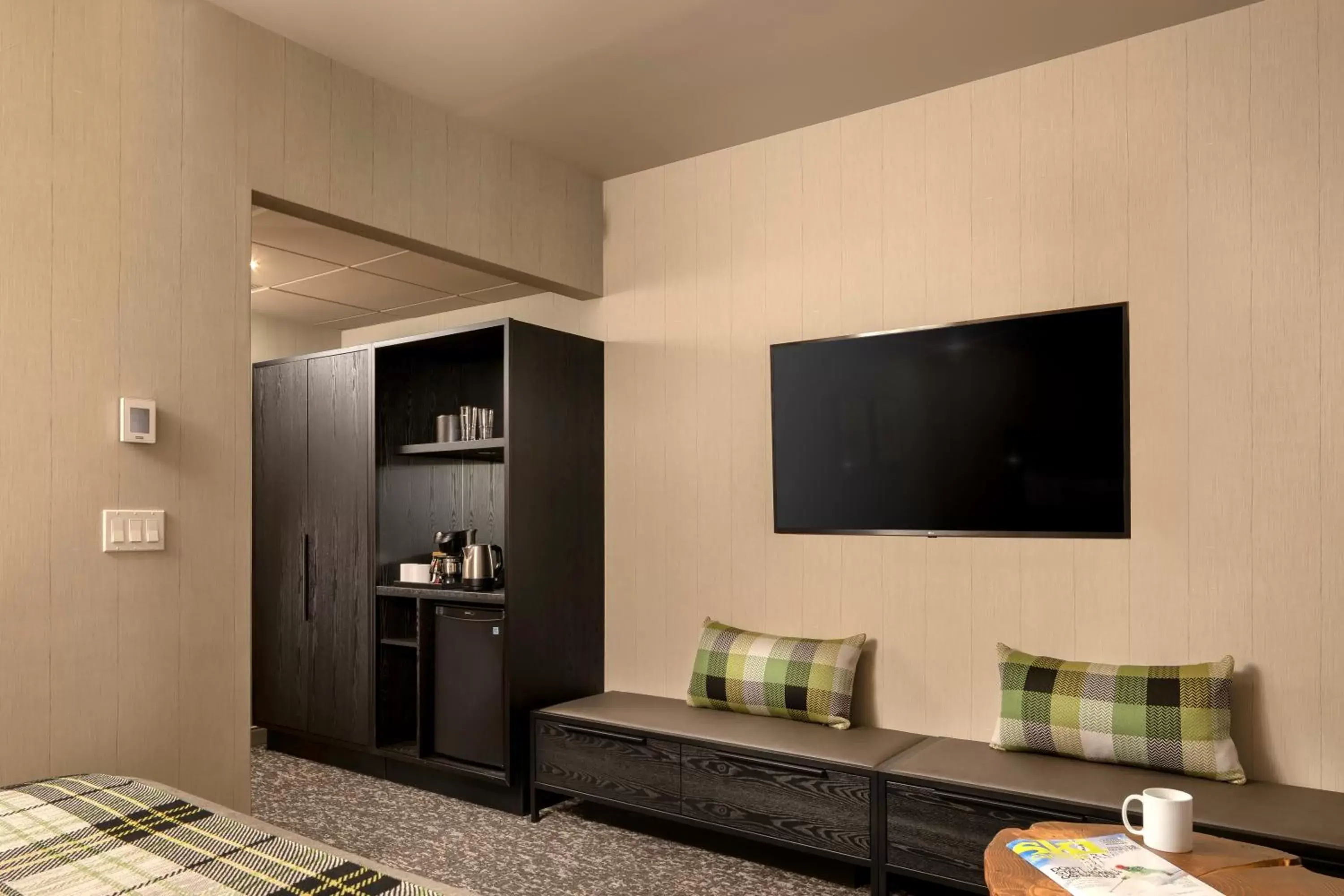 TV/Entertainment Center in Peaks Hotel and Suites