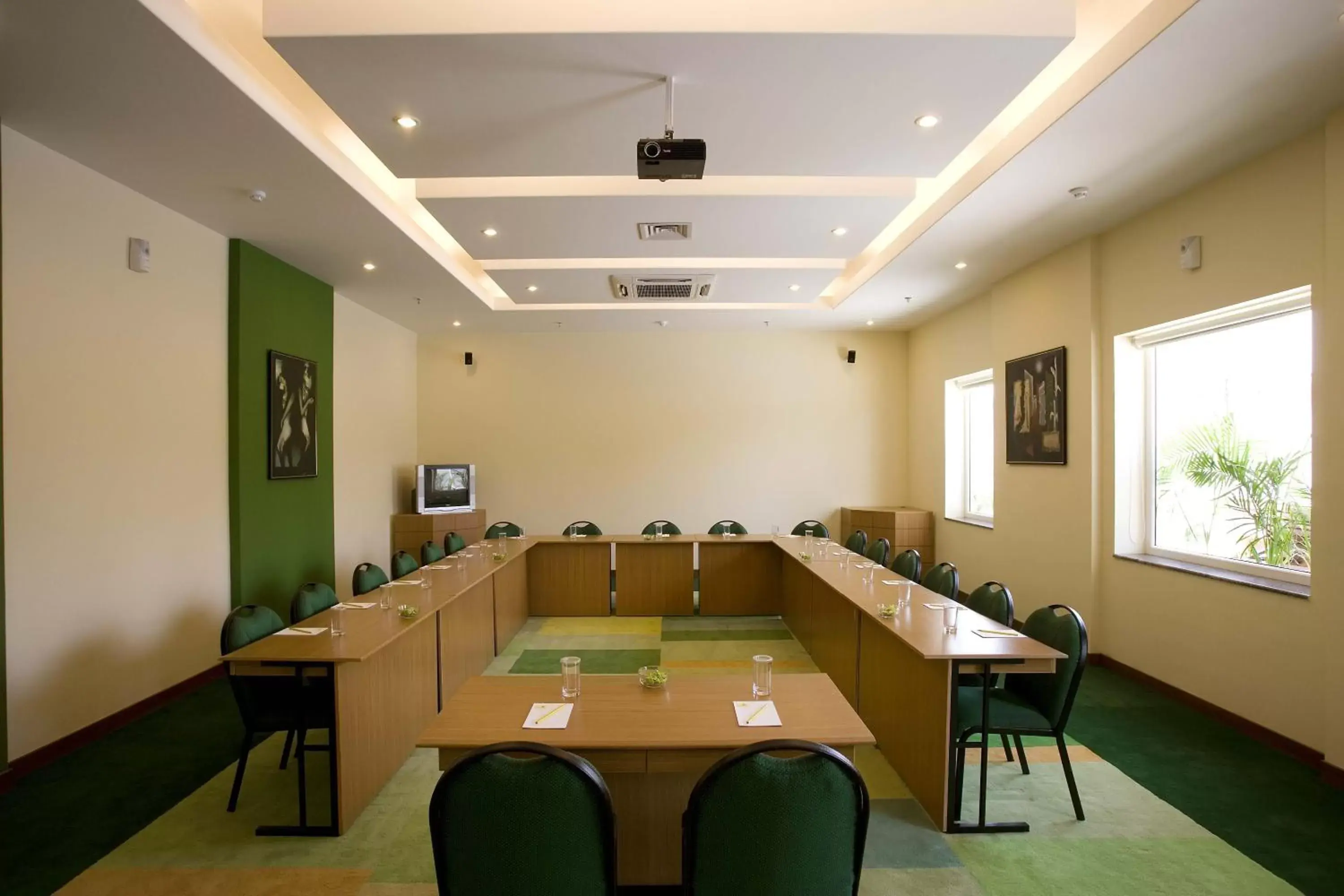 Business facilities in Lemon Tree Hotel Hinjewadi Pune