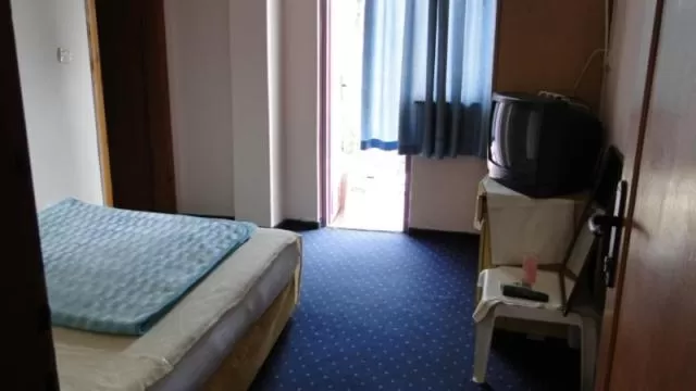 Day, Bed in Sunrise Hotel