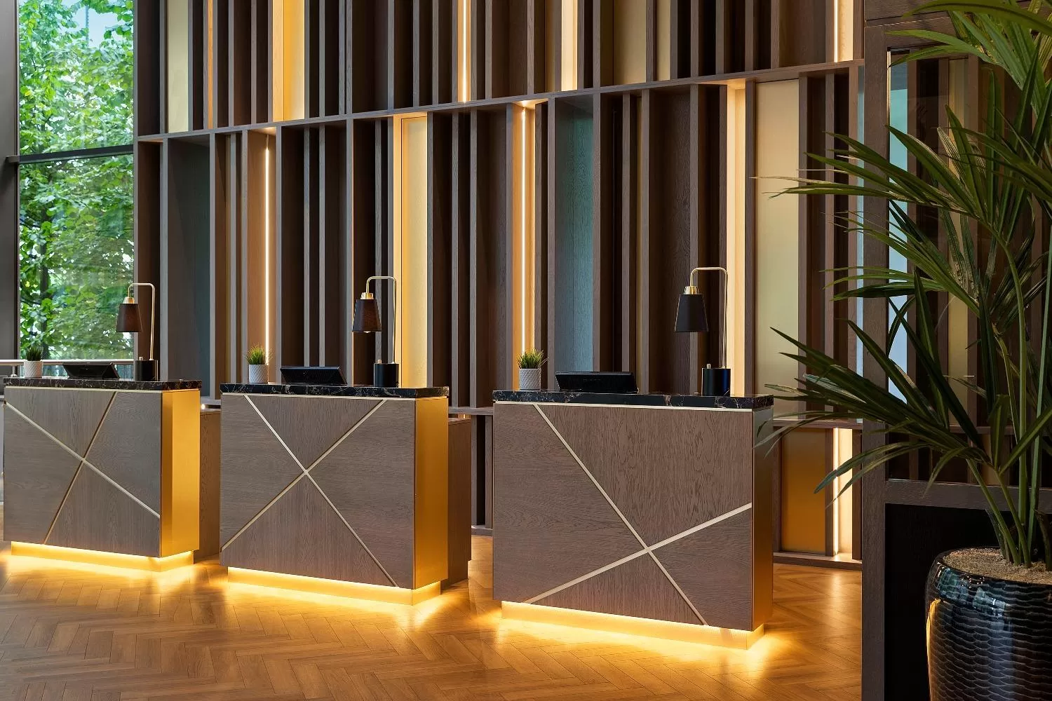 Lobby or reception in Leonardo Royal London Tower Bridge