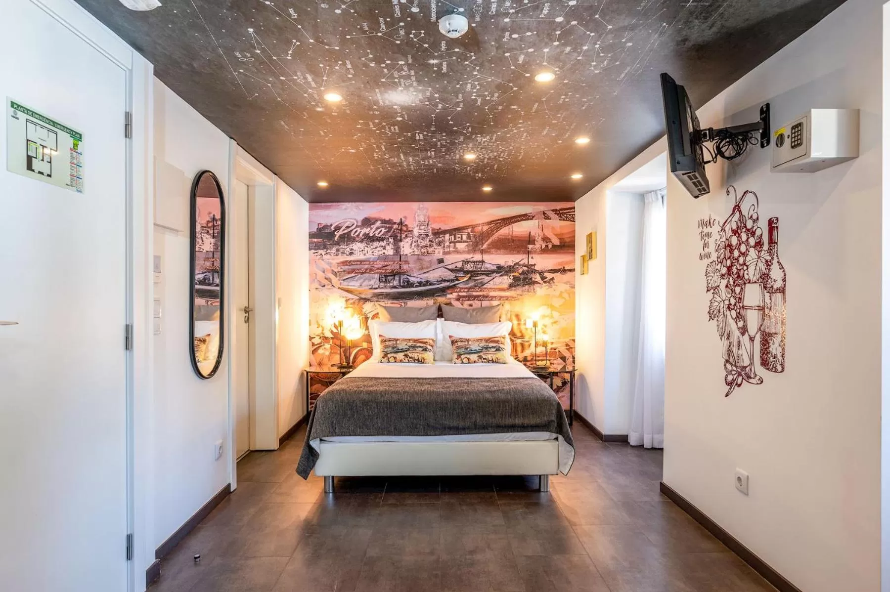 Bed in Lisbon Wine House - Rooms & Suites