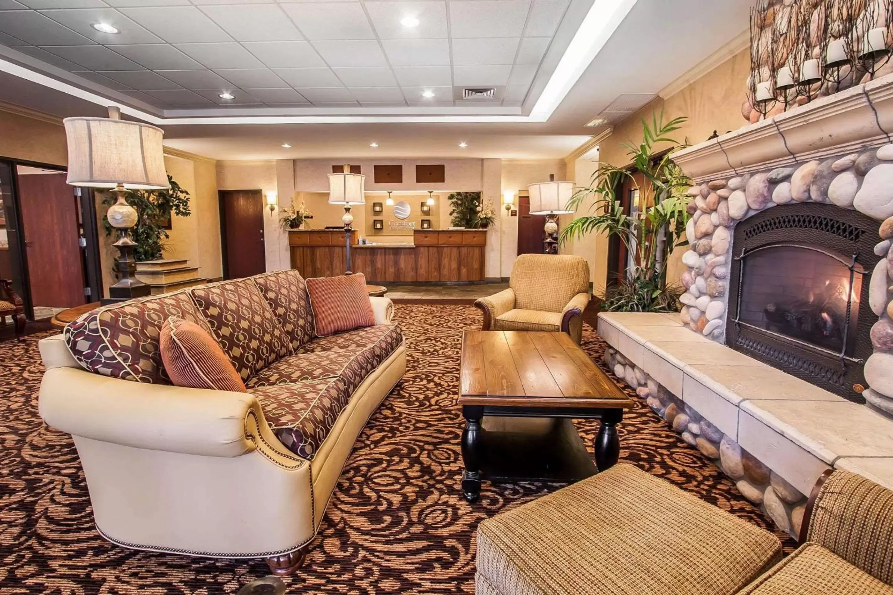 Lobby or reception in Comfort Inn & Suites McMinnville Wine Country Lobby or reception in Comfort Inn & Suites McMinnville Wine Country