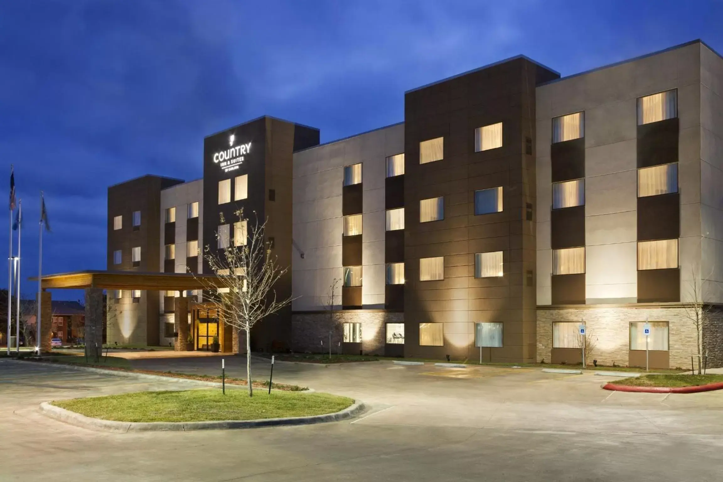 Facade/entrance, Property Building in Country Inn & Suites by Radisson, Enid, OK