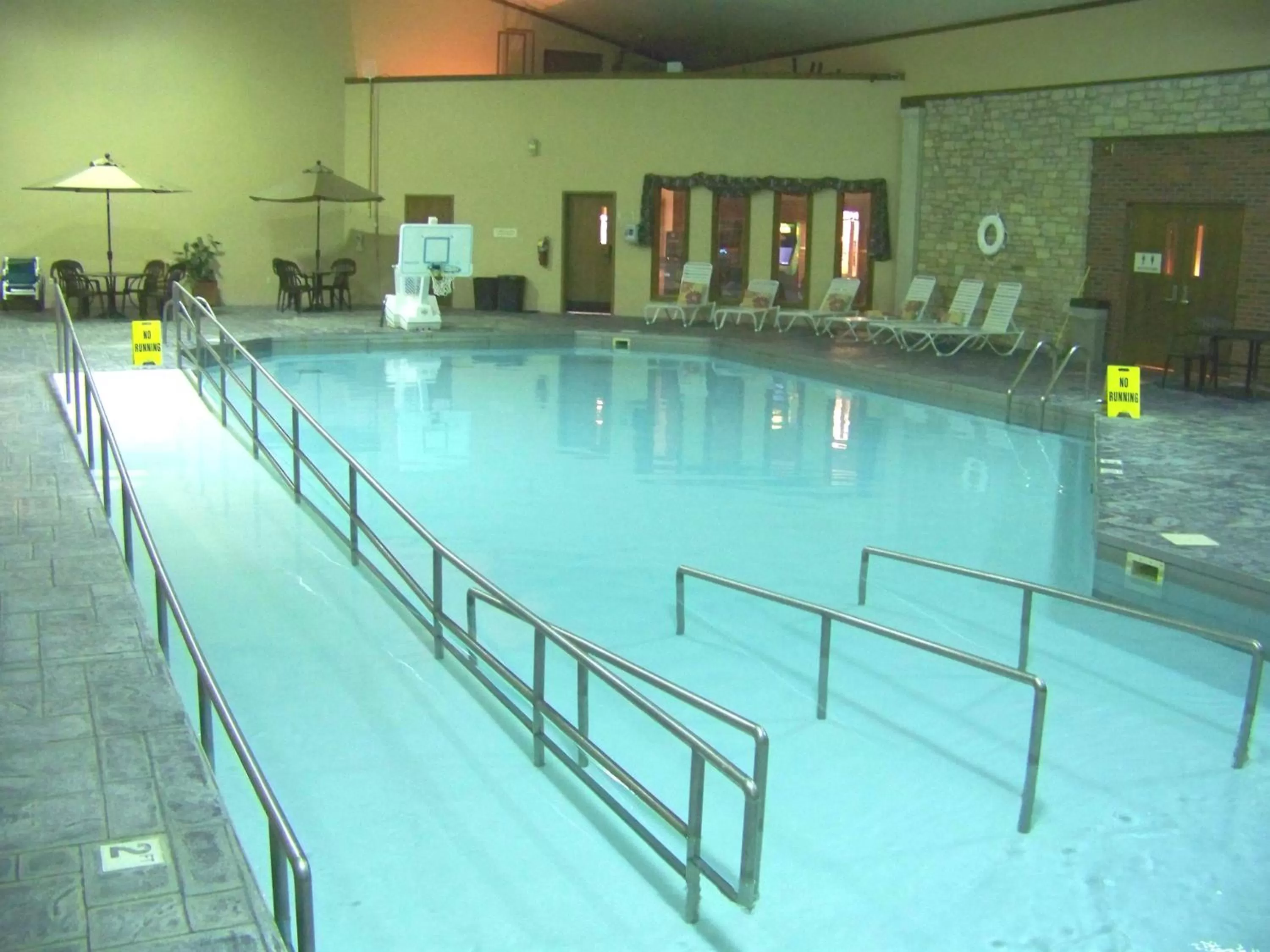 Swimming Pool in Clifty Inn