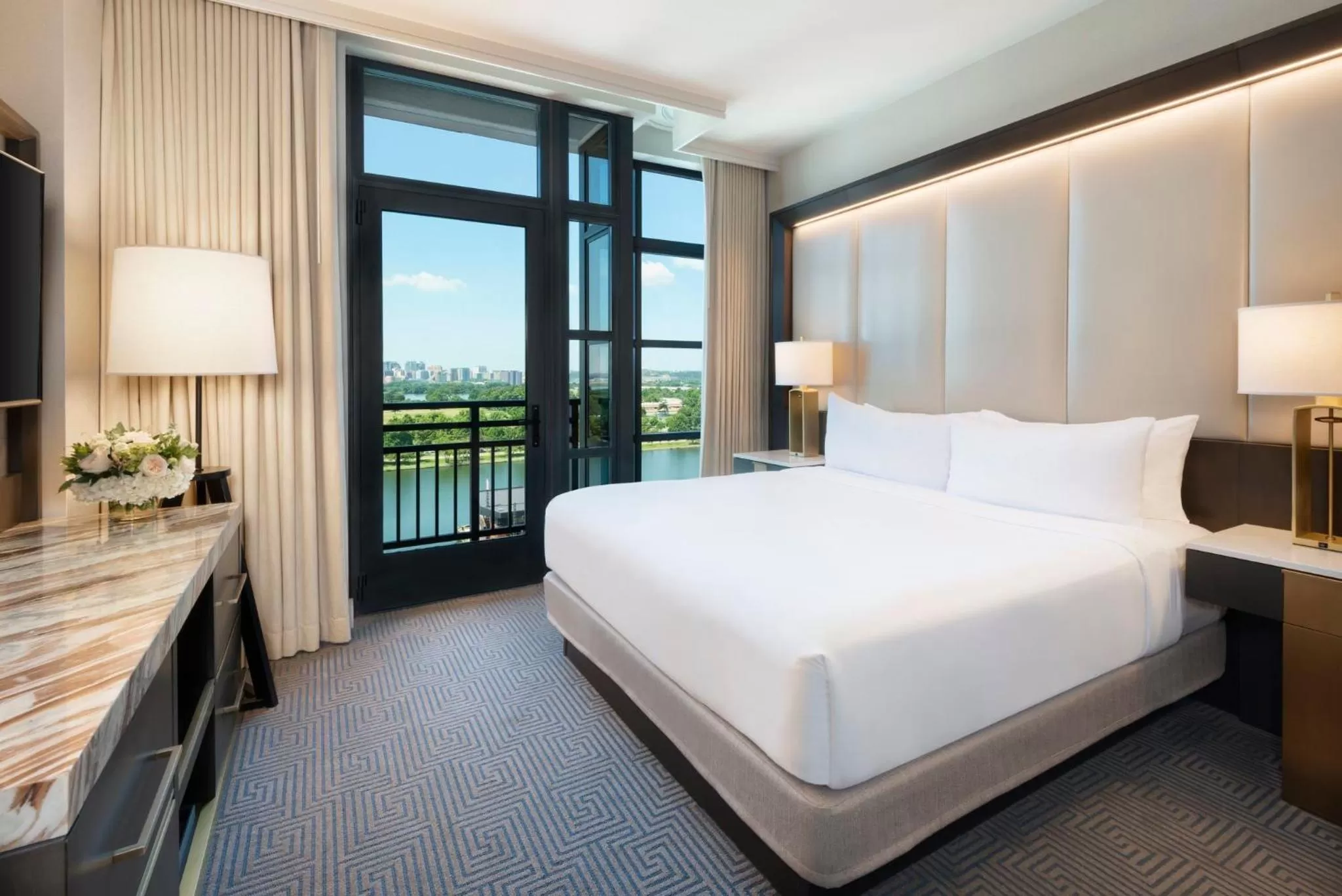 Bedroom, Bed in InterContinental - Washington D.C. - The Wharf by IHG