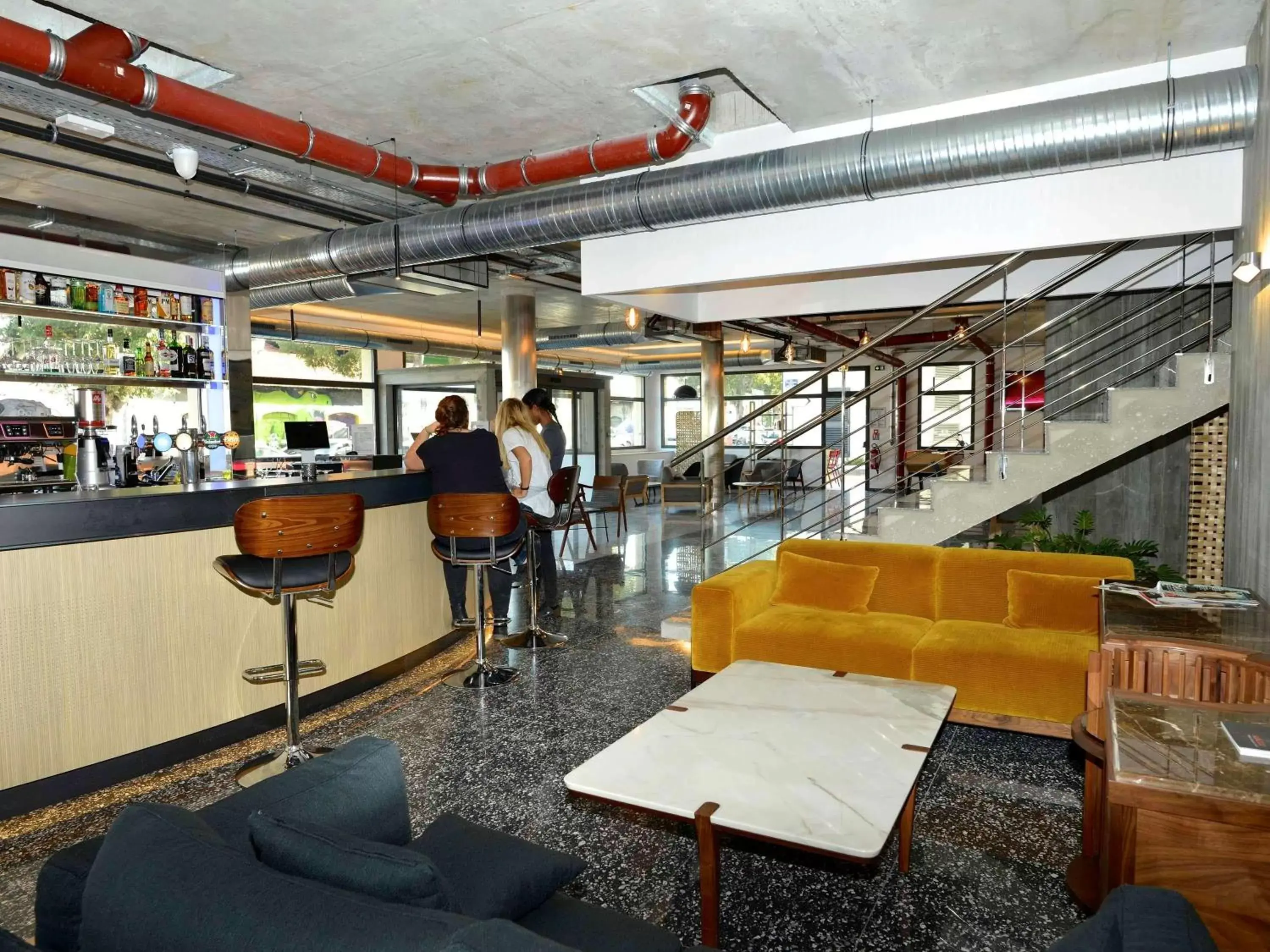 Lounge or bar in ibis Styles Ajaccio Napoleon Lounge or bar in ibis Styles Ajaccio Napoleon
