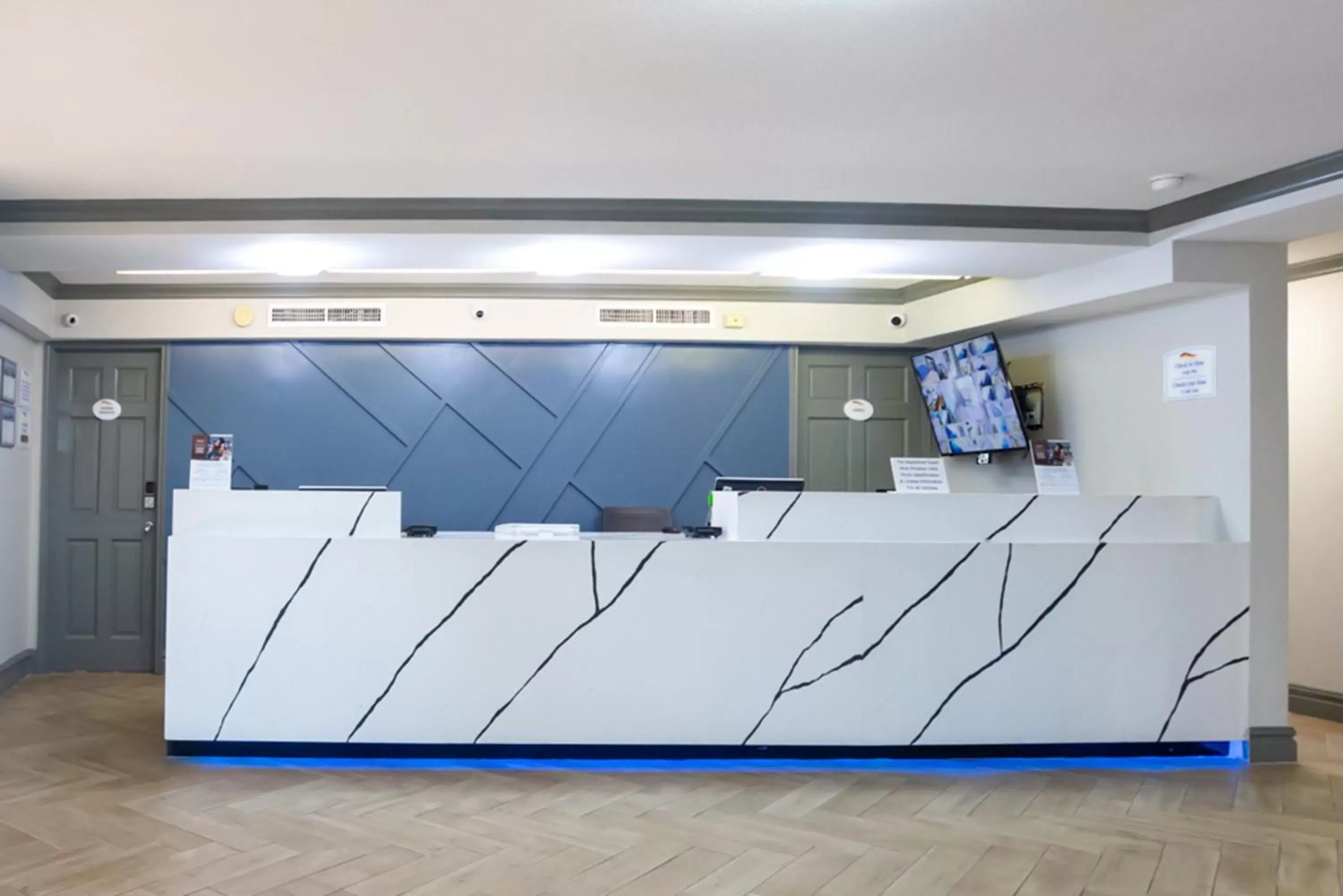 Lobby or reception in Baymont by Wyndham Austin University Area Lobby or reception in Baymont by Wyndham Austin University Area