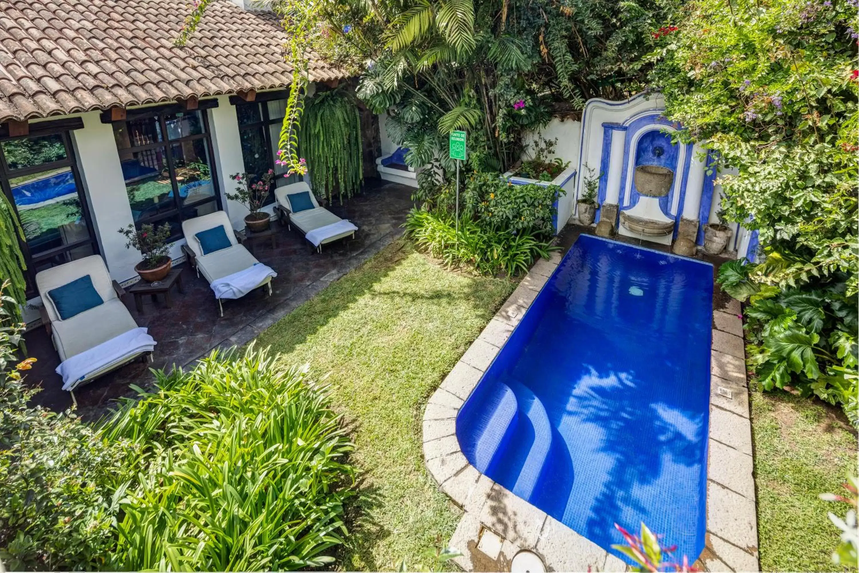 Pool view, Swimming Pool in Casa Encantada