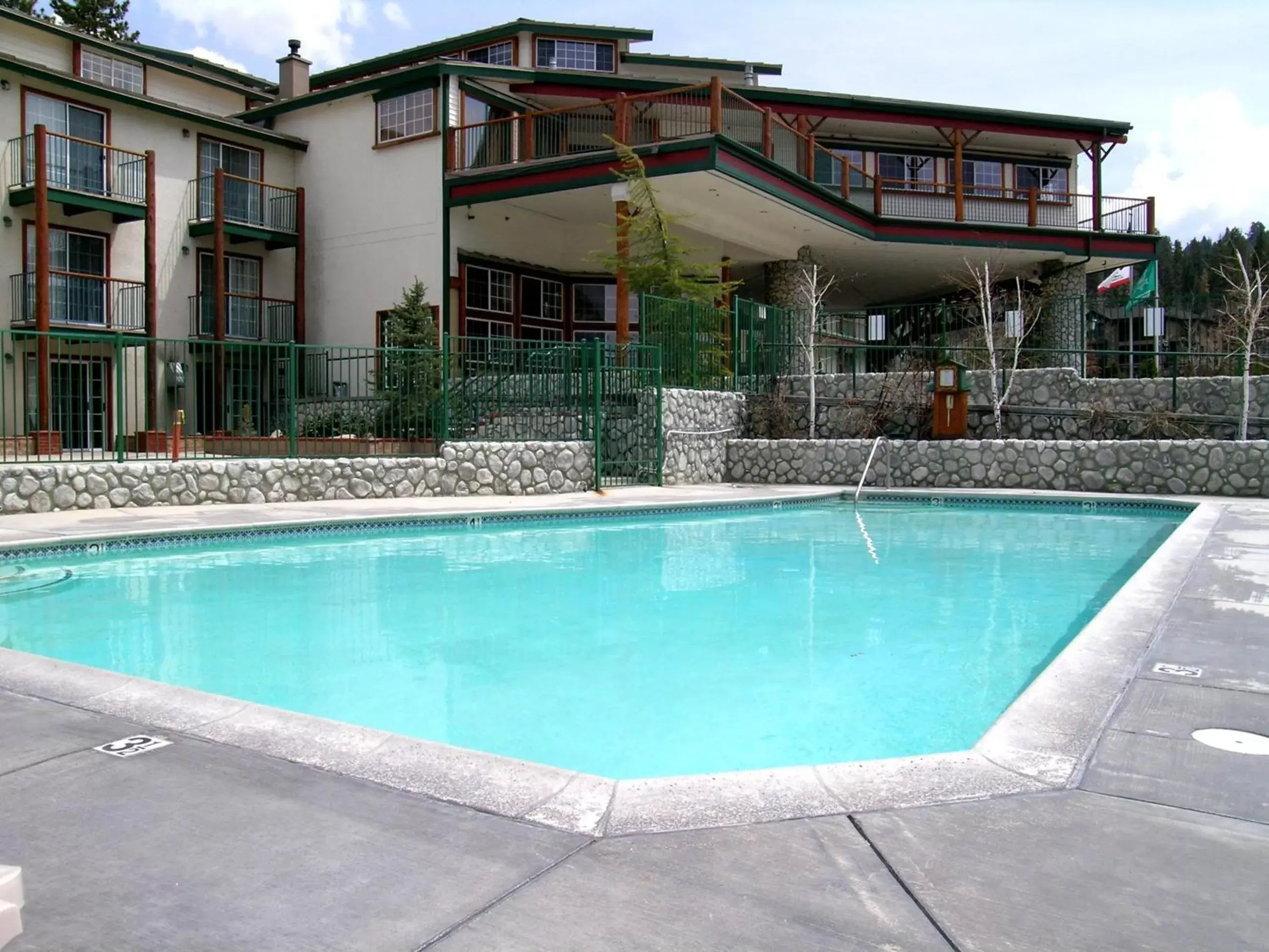 Swimming Pool in Holiday Inn Resort The Lodge at Big Bear Lake, an IHG Hotel