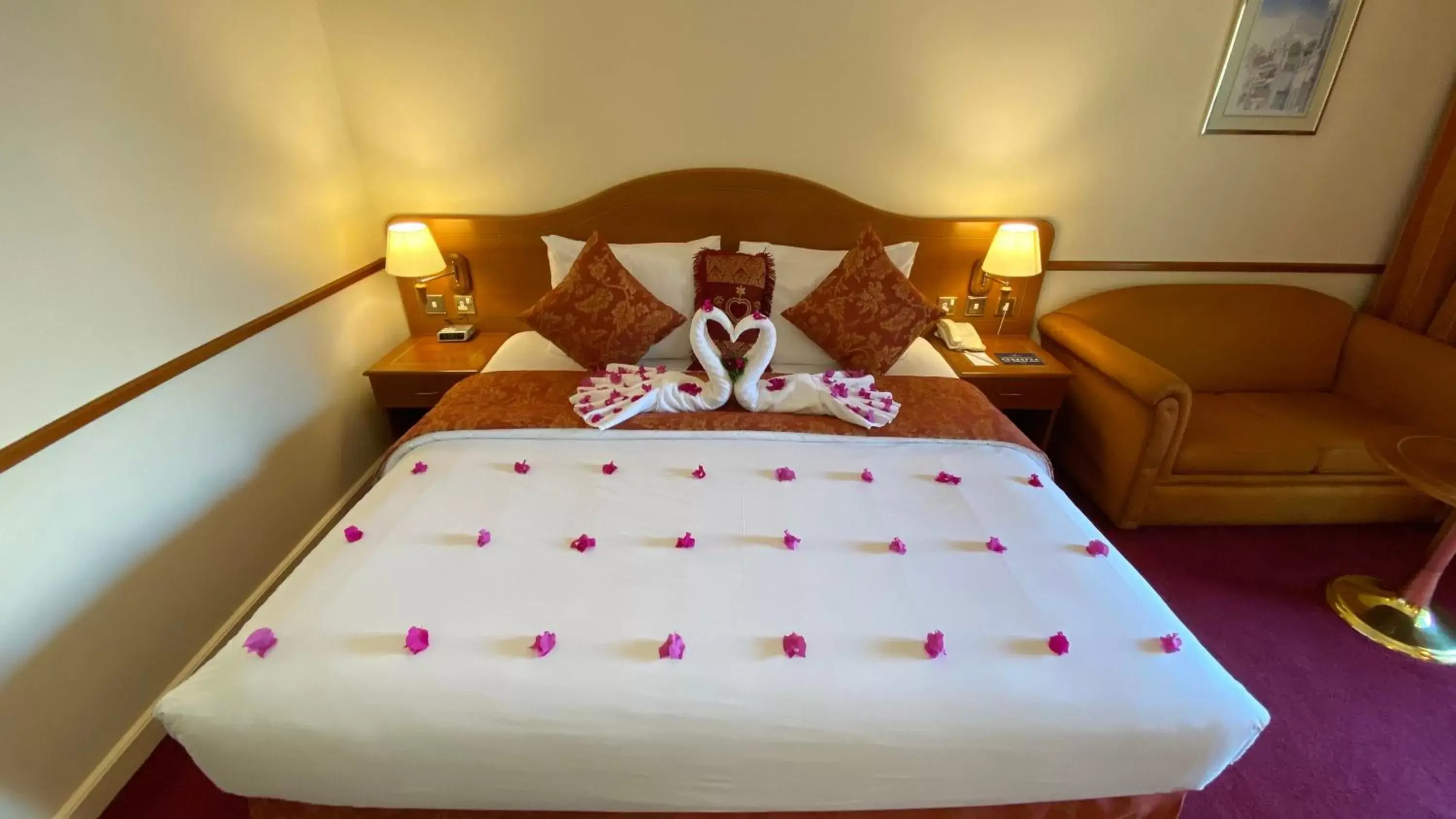 Bed in Golden Tulip Nizwa Hotel