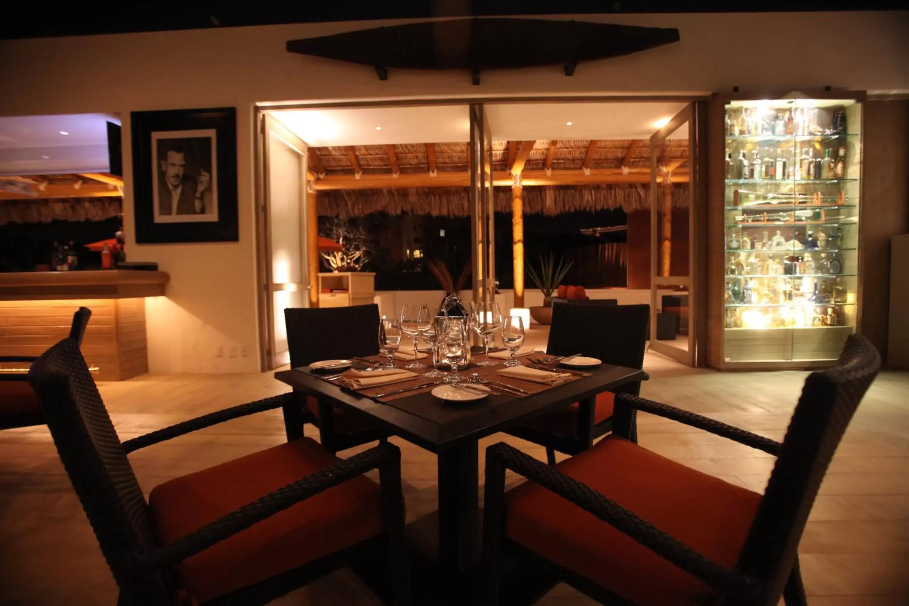 Restaurant/Places to Eat in Costa Baja Resort & Spa