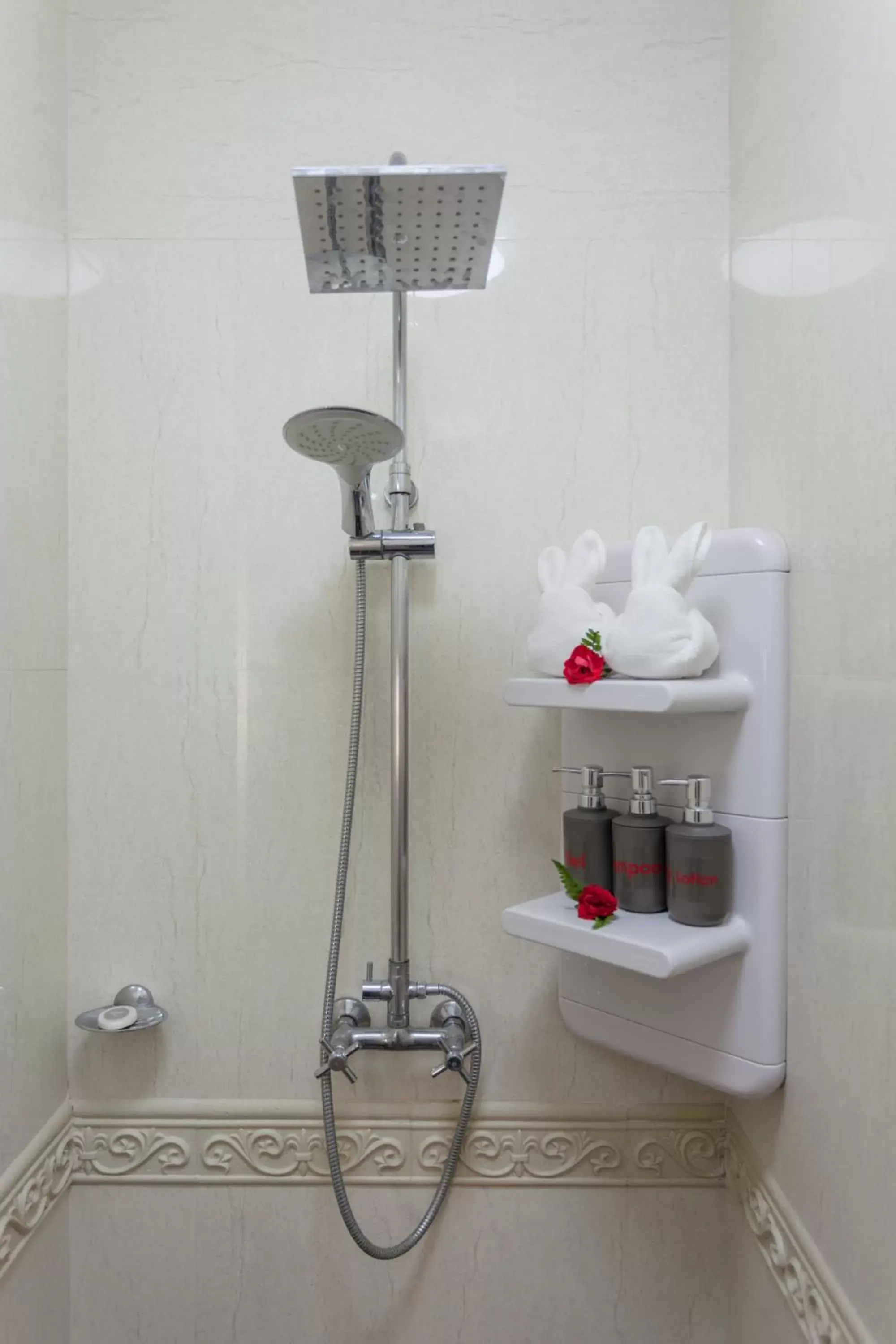 Shower, Bathroom in Tropica Bungalow Beach Hotel - SHA Extra Plus