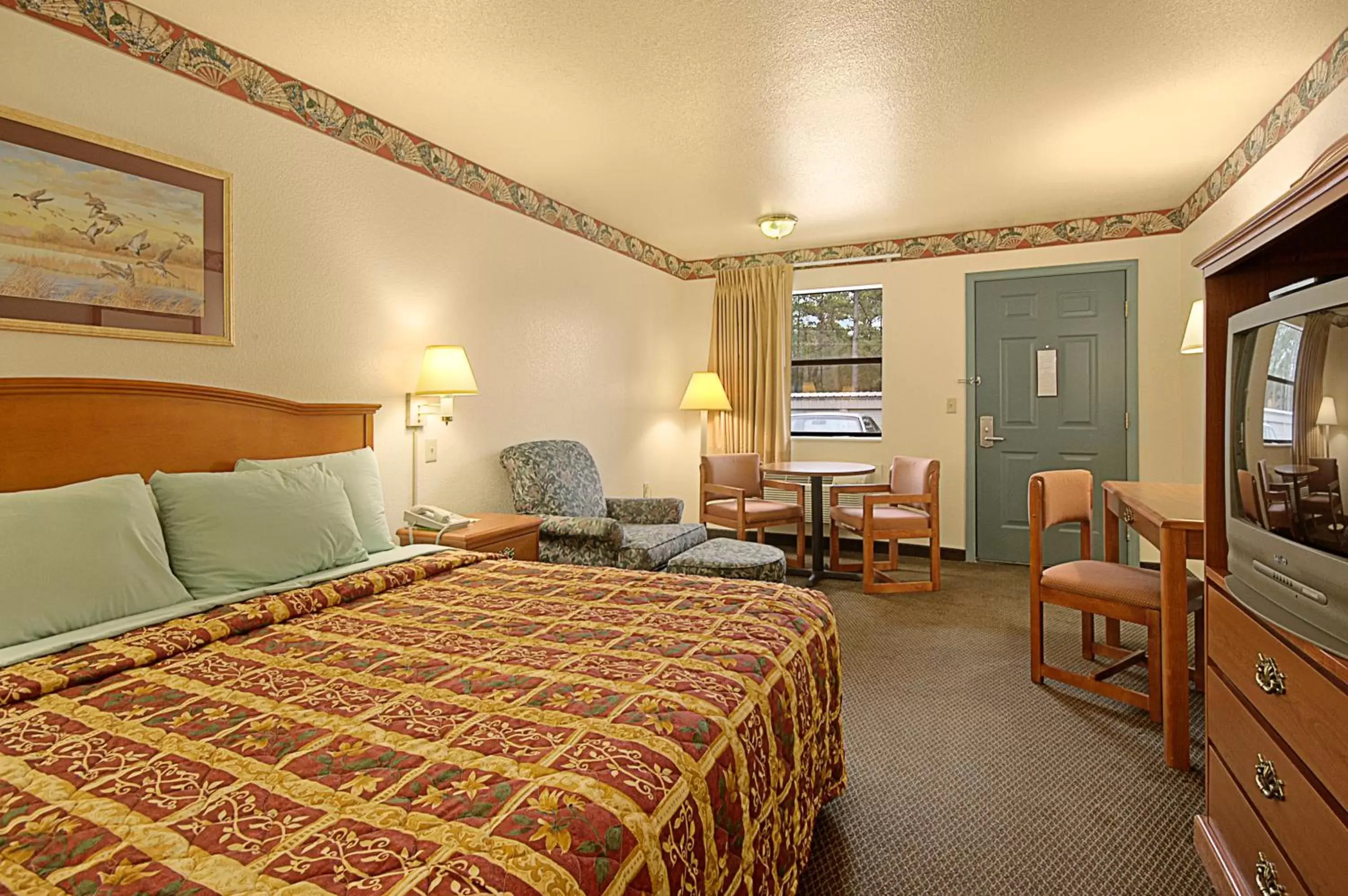 Photo of the whole room in Days Inn by Wyndham Fordyce