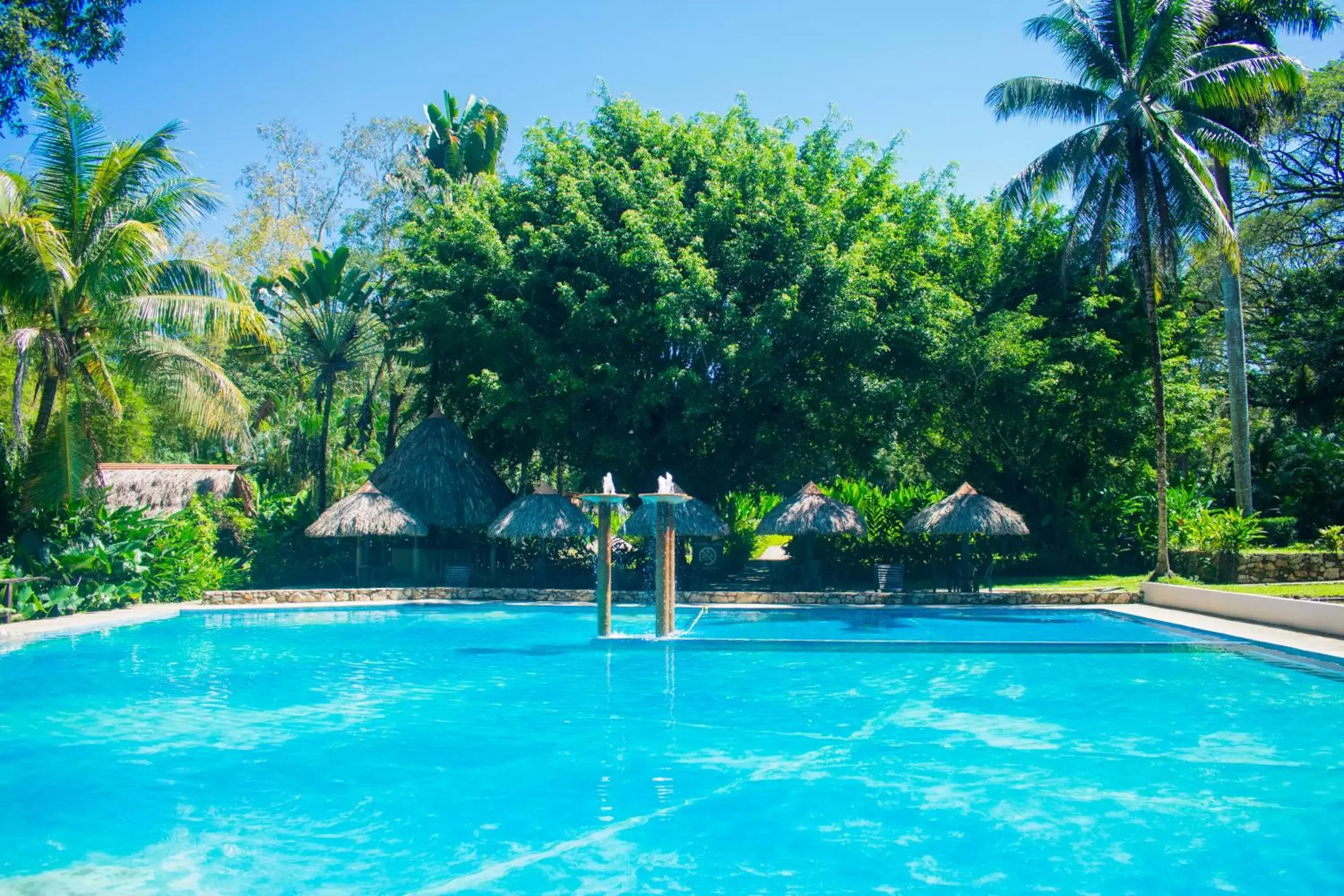 Swimming Pool in Hotel Maya Bell