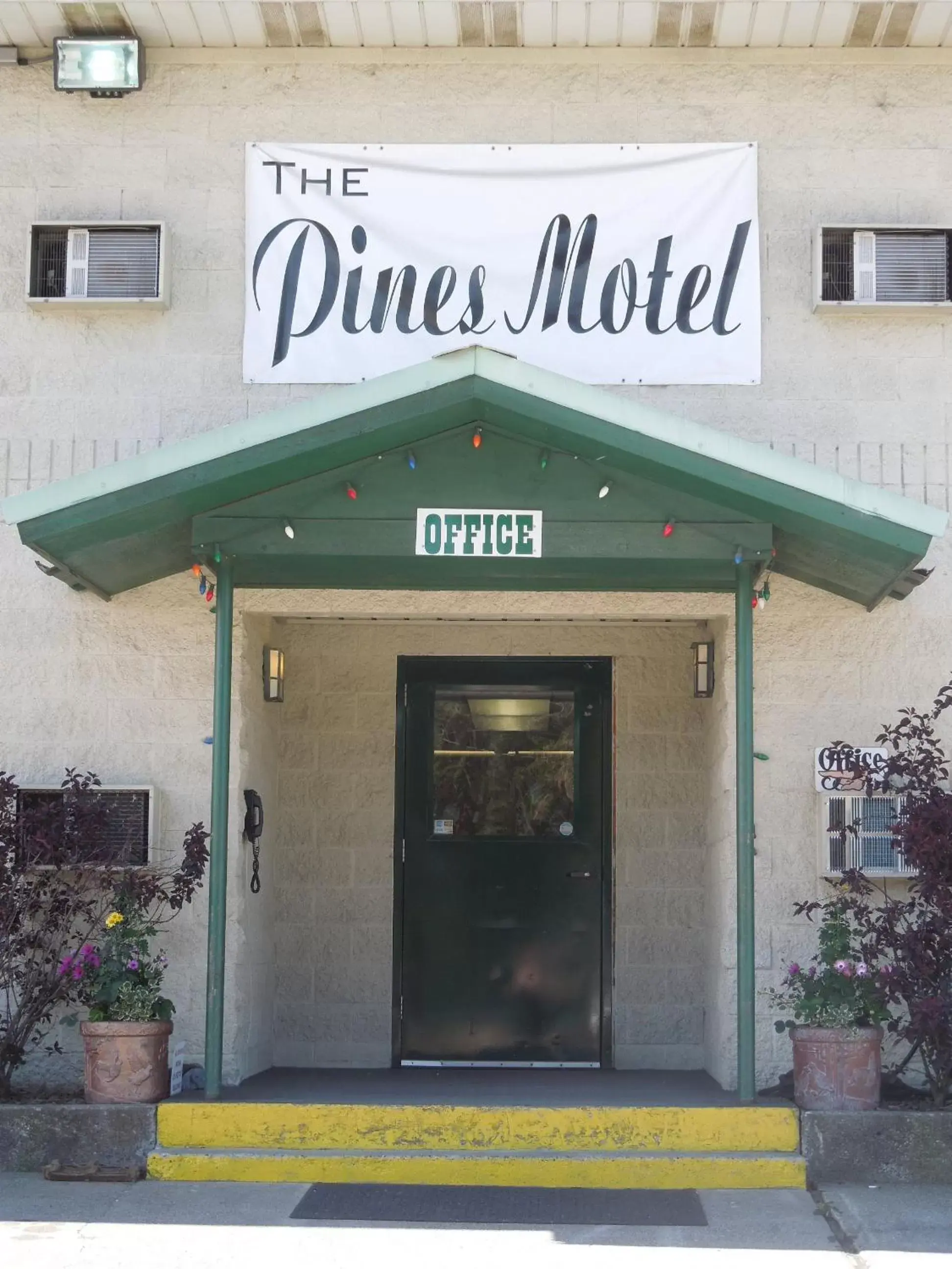 The Pines Motel