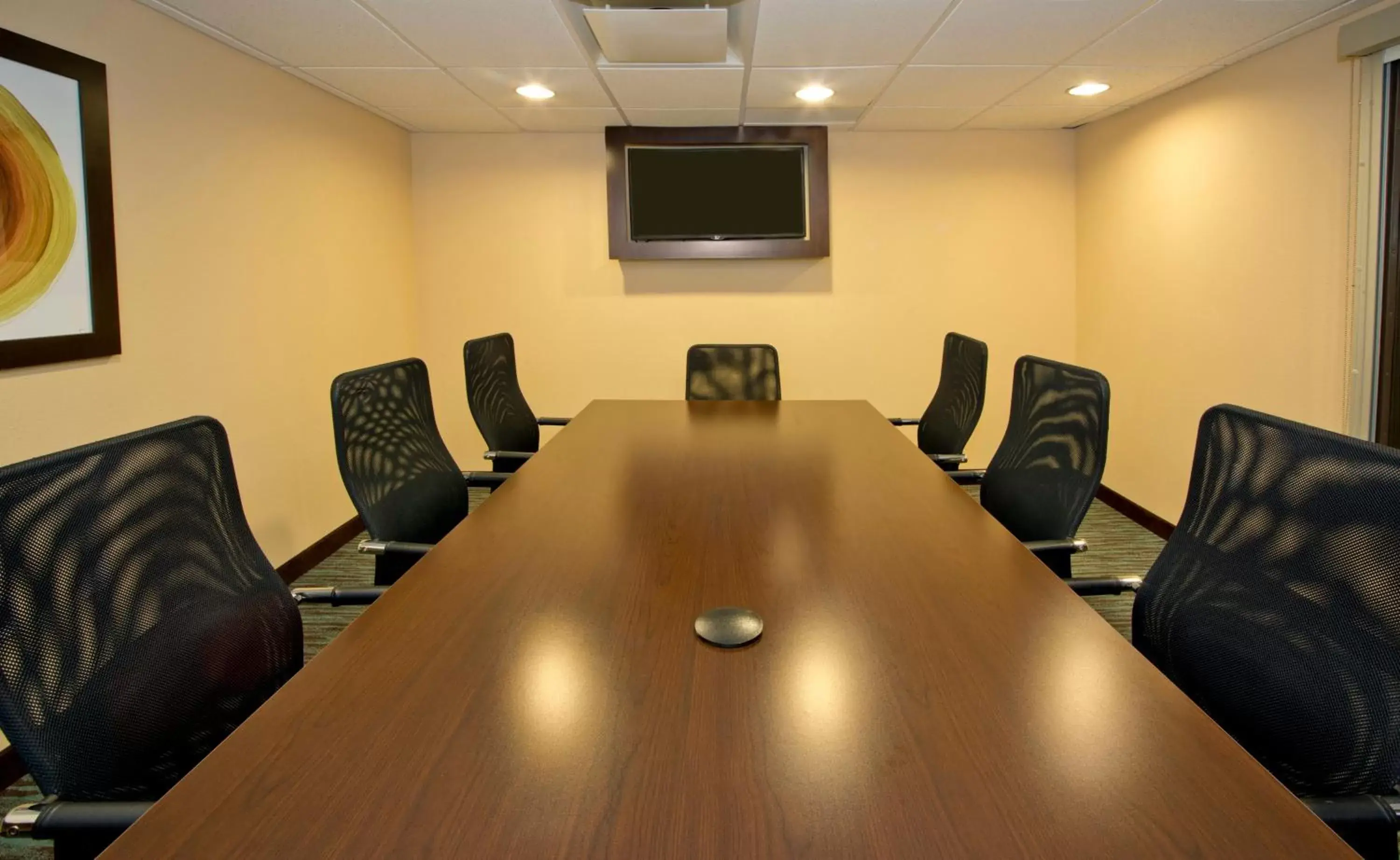 Meeting/conference room in Holiday Inn Express & Suites Colorado Springs Central, an IHG Hotel