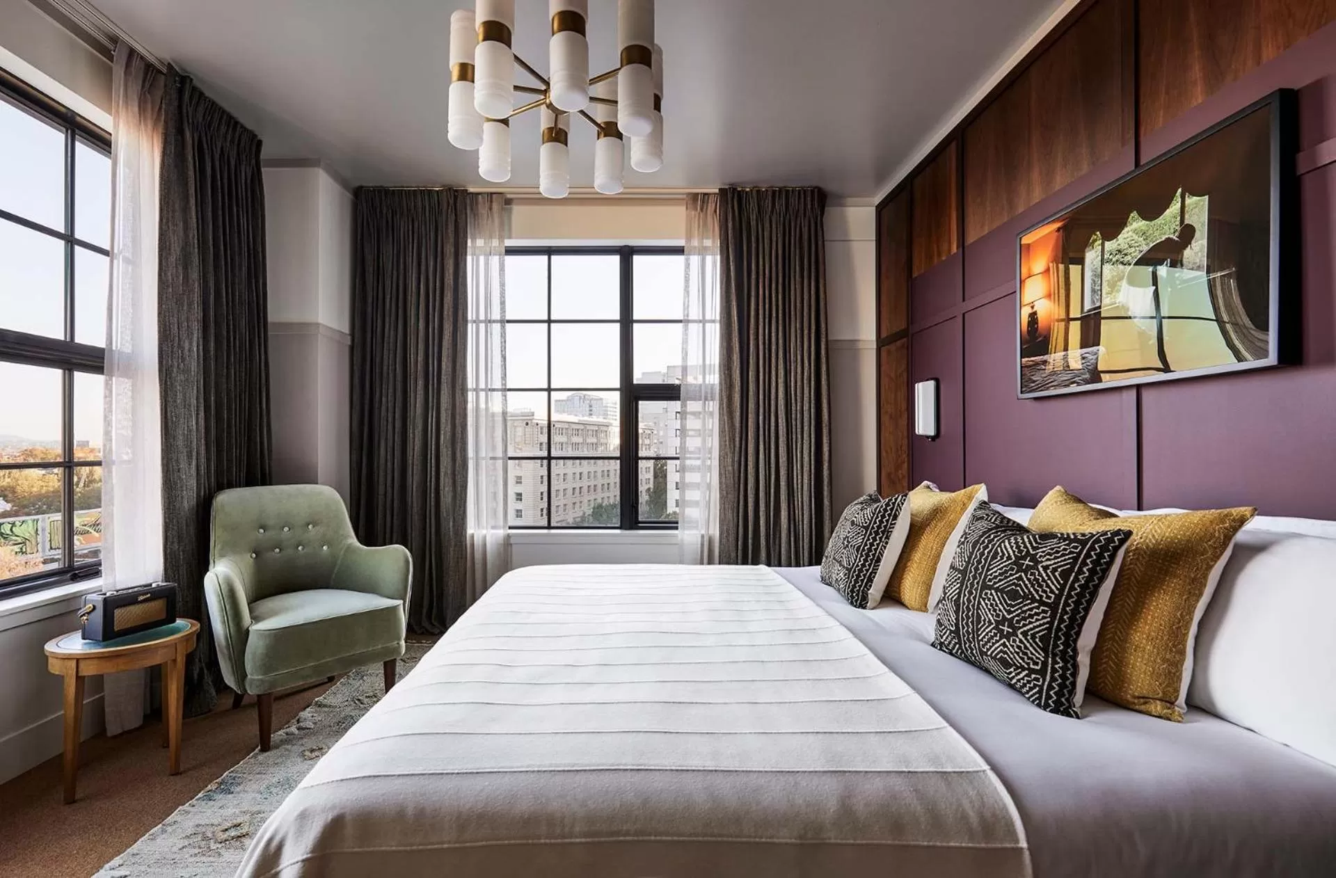 Photo of the whole room, Bed in The Hoxton, Portland