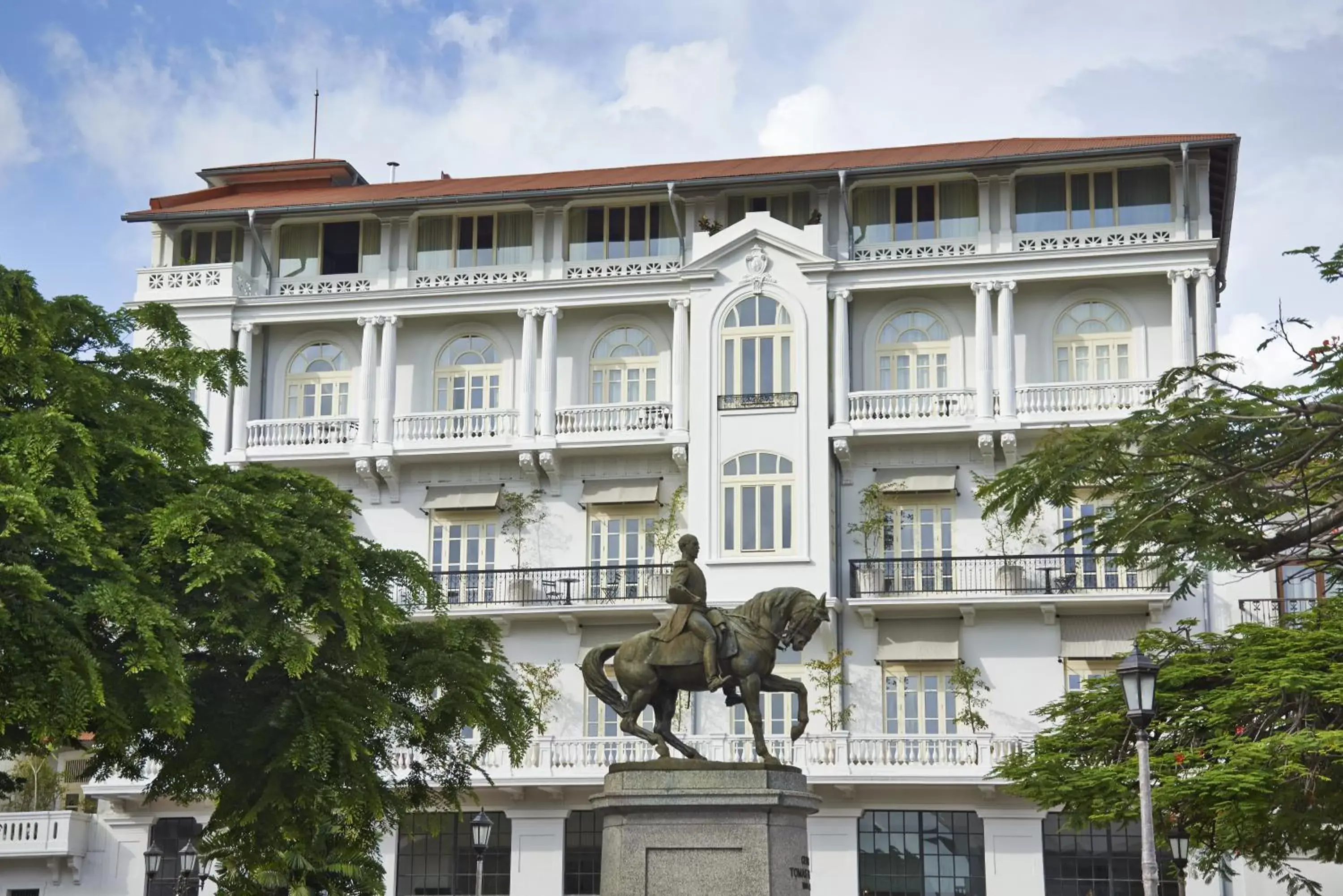 Property Building in American Trade Hotel