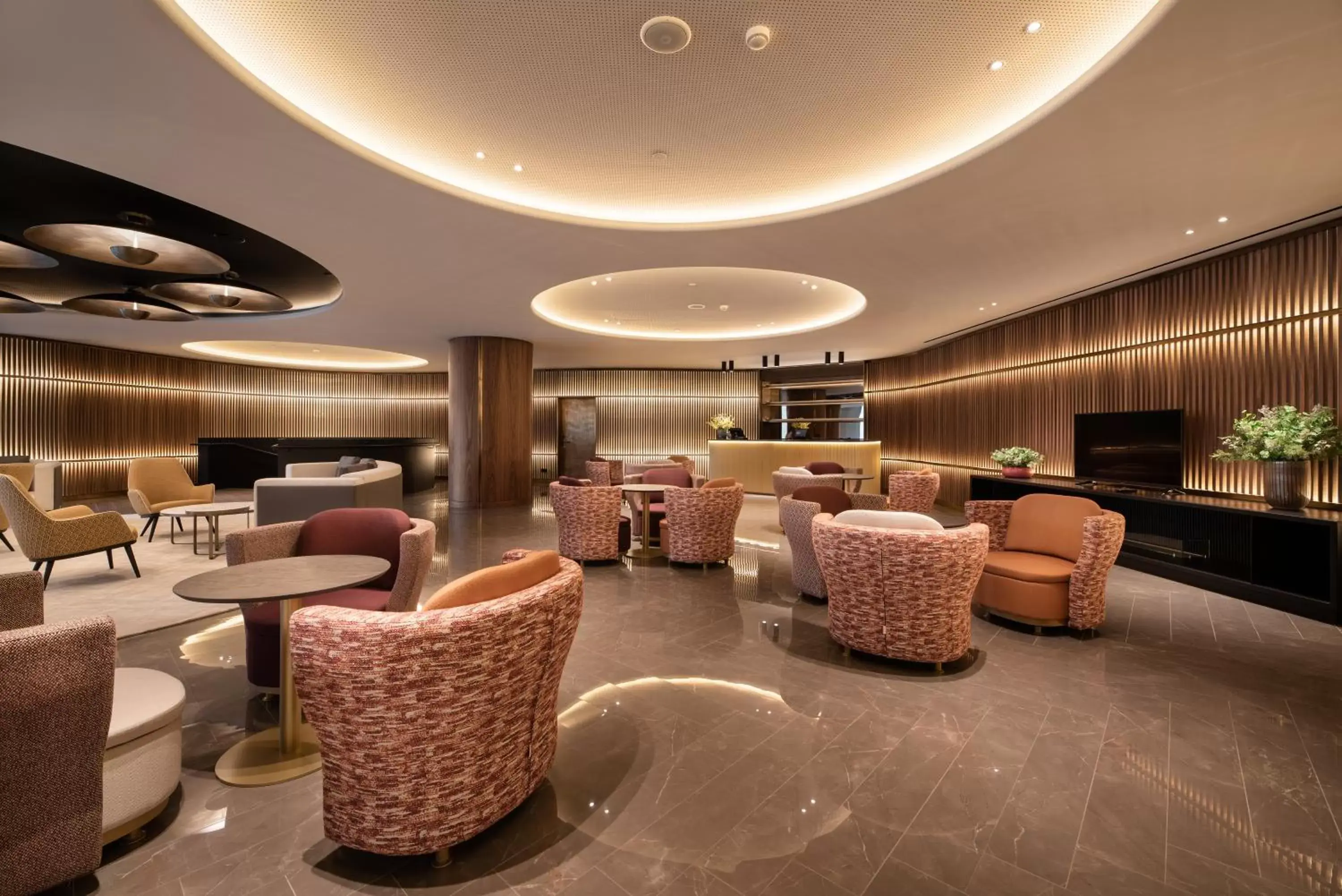 Lobby or reception, Lounge/Bar in Eurostars Aliados