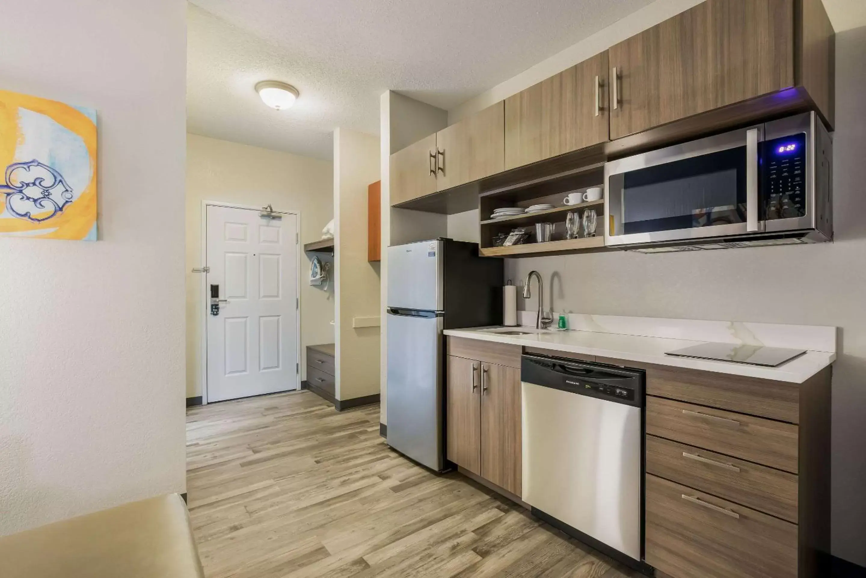 Bedroom, Kitchen/Kitchenette in MainStay Suites Joliet I-80