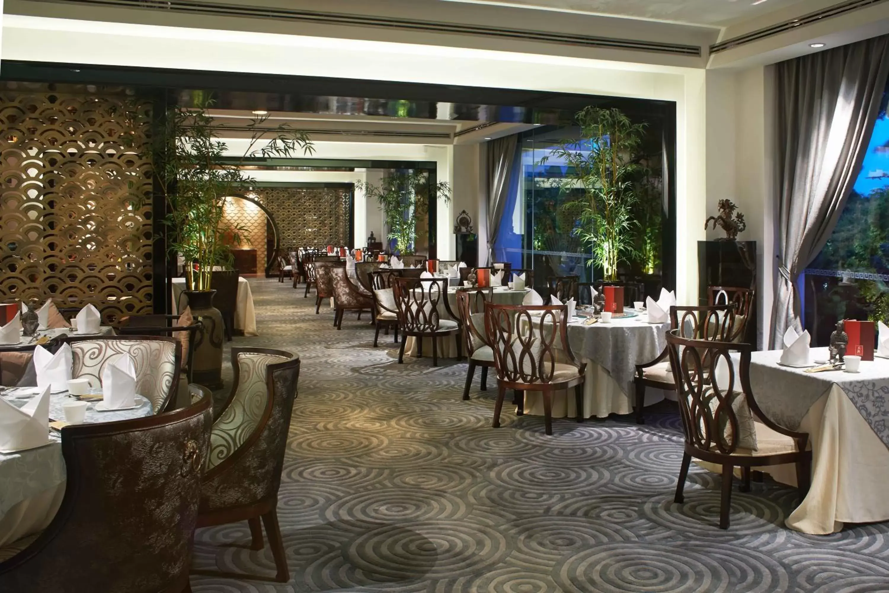 Restaurant/places to eat in Gran Melia Jakarta Restaurant/places to eat in Gran Melia Jakarta