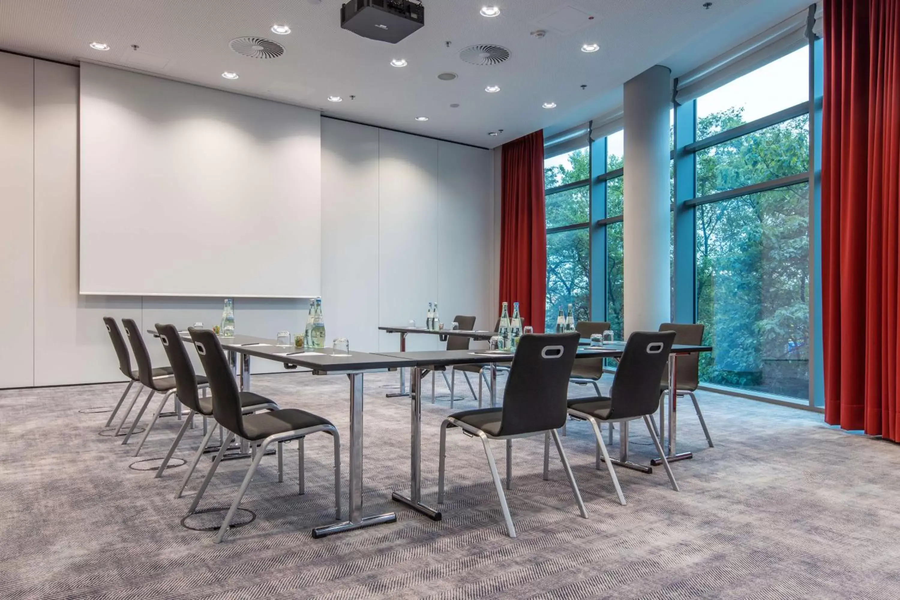 Business facilities in Radisson Blu Hotel Frankfurt