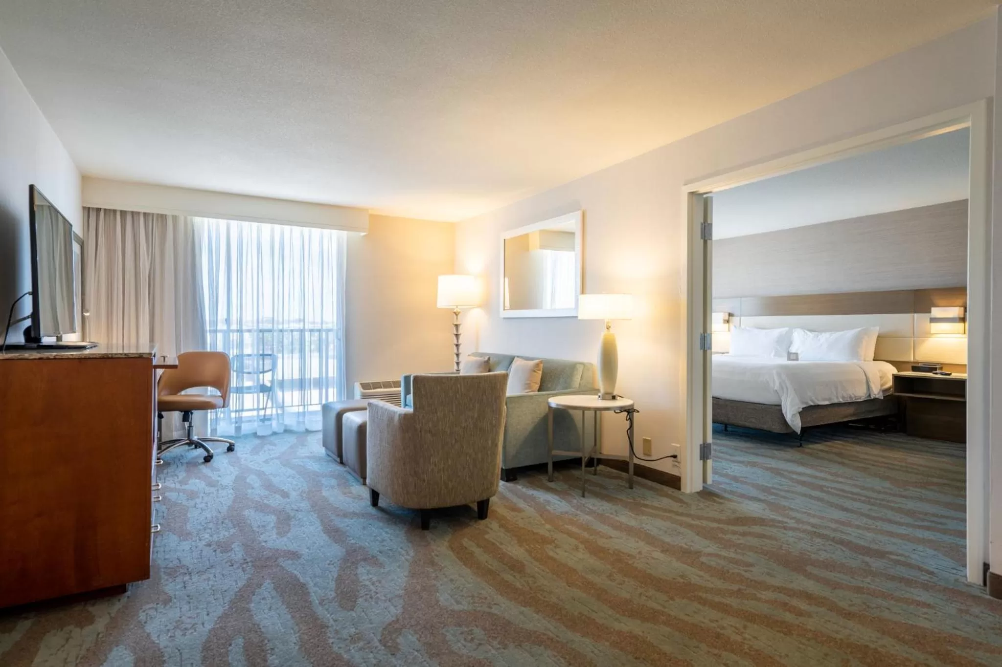 Bedroom, Bed in Crowne Plaza Ventura Beach by IHG