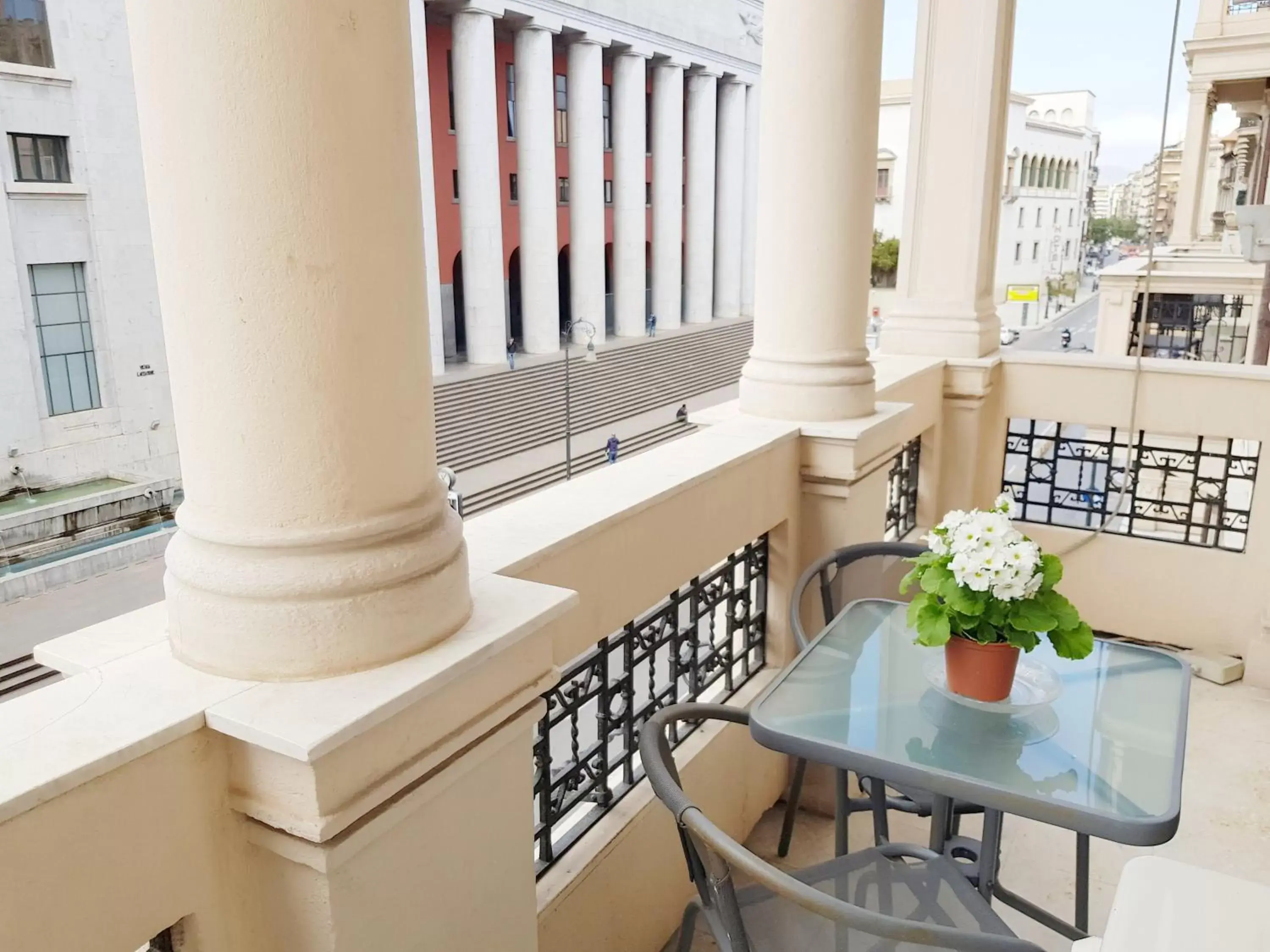 Landmark view, Balcony/Terrace in B&B Albatros Centro Storico Palermo