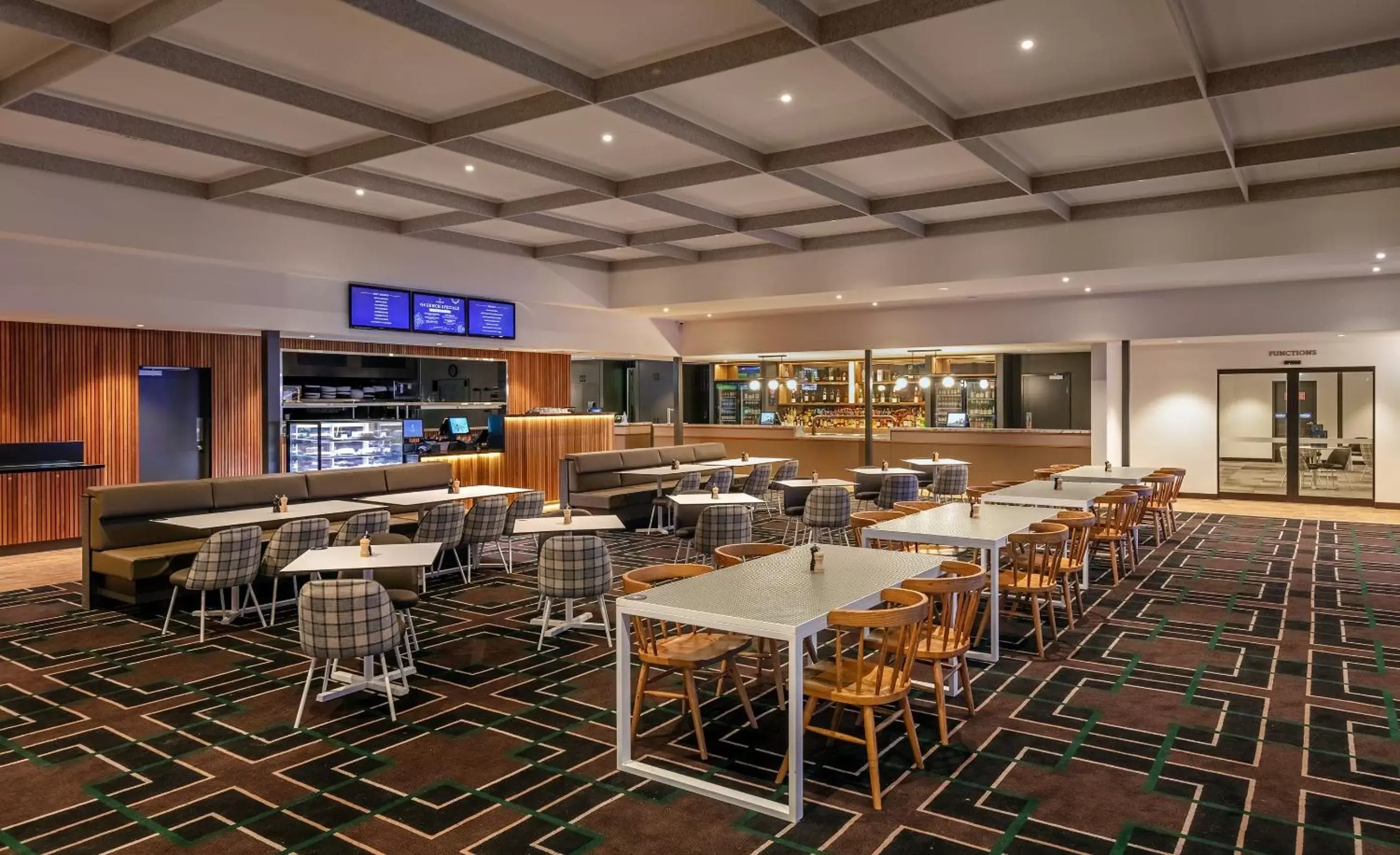 Restaurant/Places to Eat in Blacktown Tavern