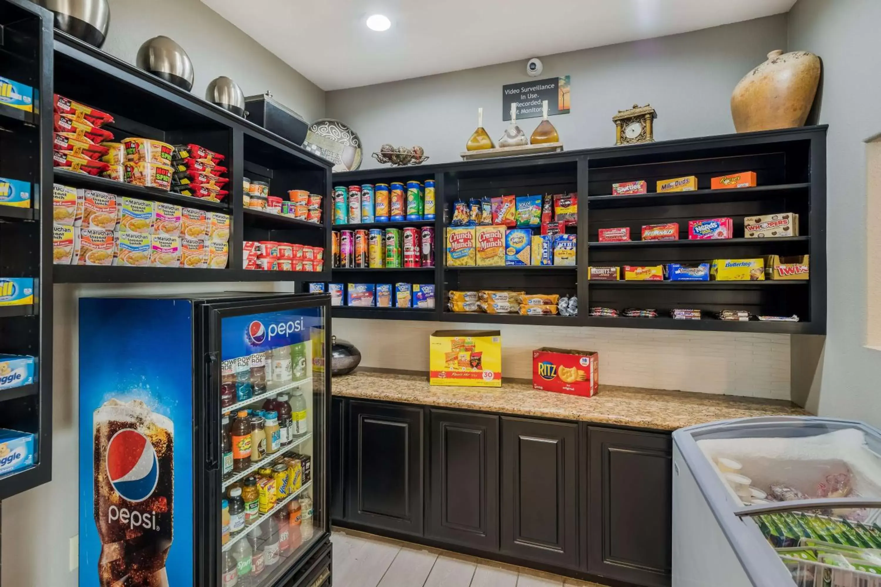 Property building in Best Western South Plains Inn & Suites Property building in Best Western South Plains Inn & Suites