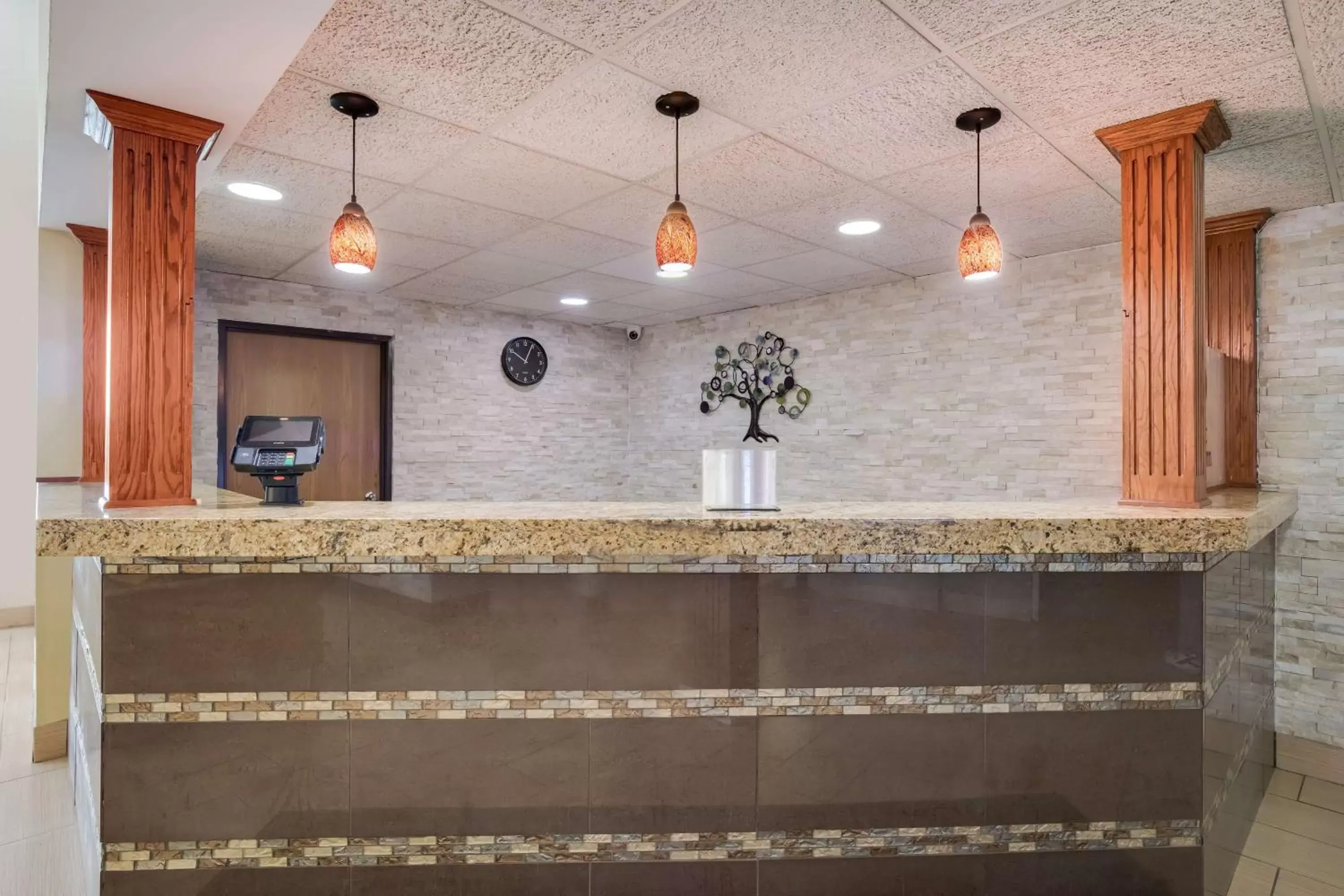 Lobby or reception in Best Western Waukesha Grand