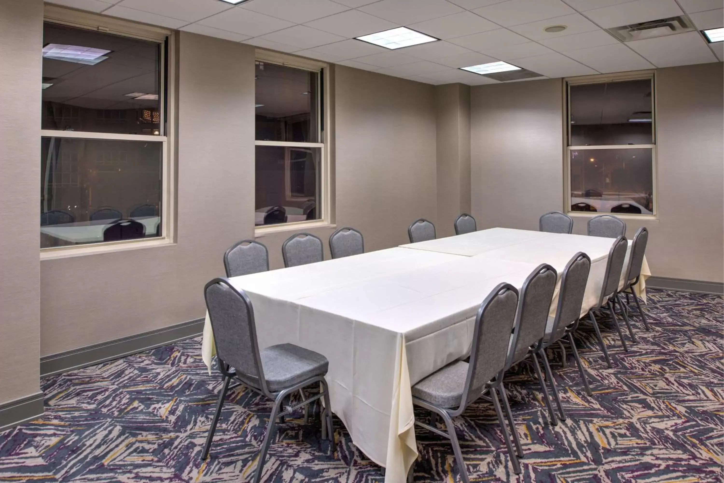 Meeting/conference room in DoubleTree by Hilton Utica