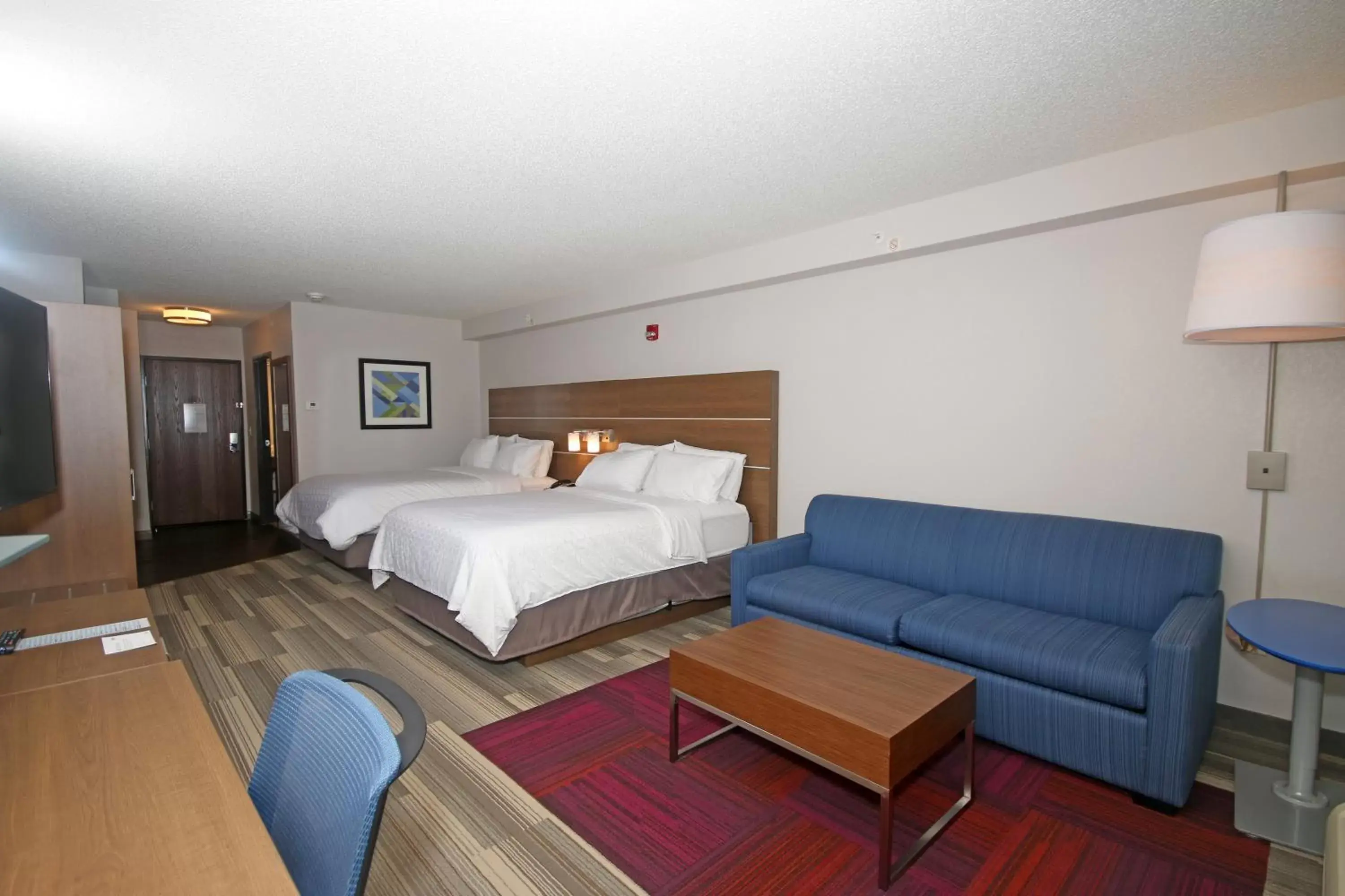 Photo of the whole room, Bed in Holiday Inn Express Troutville-Roanoke North, an IHG Hotel