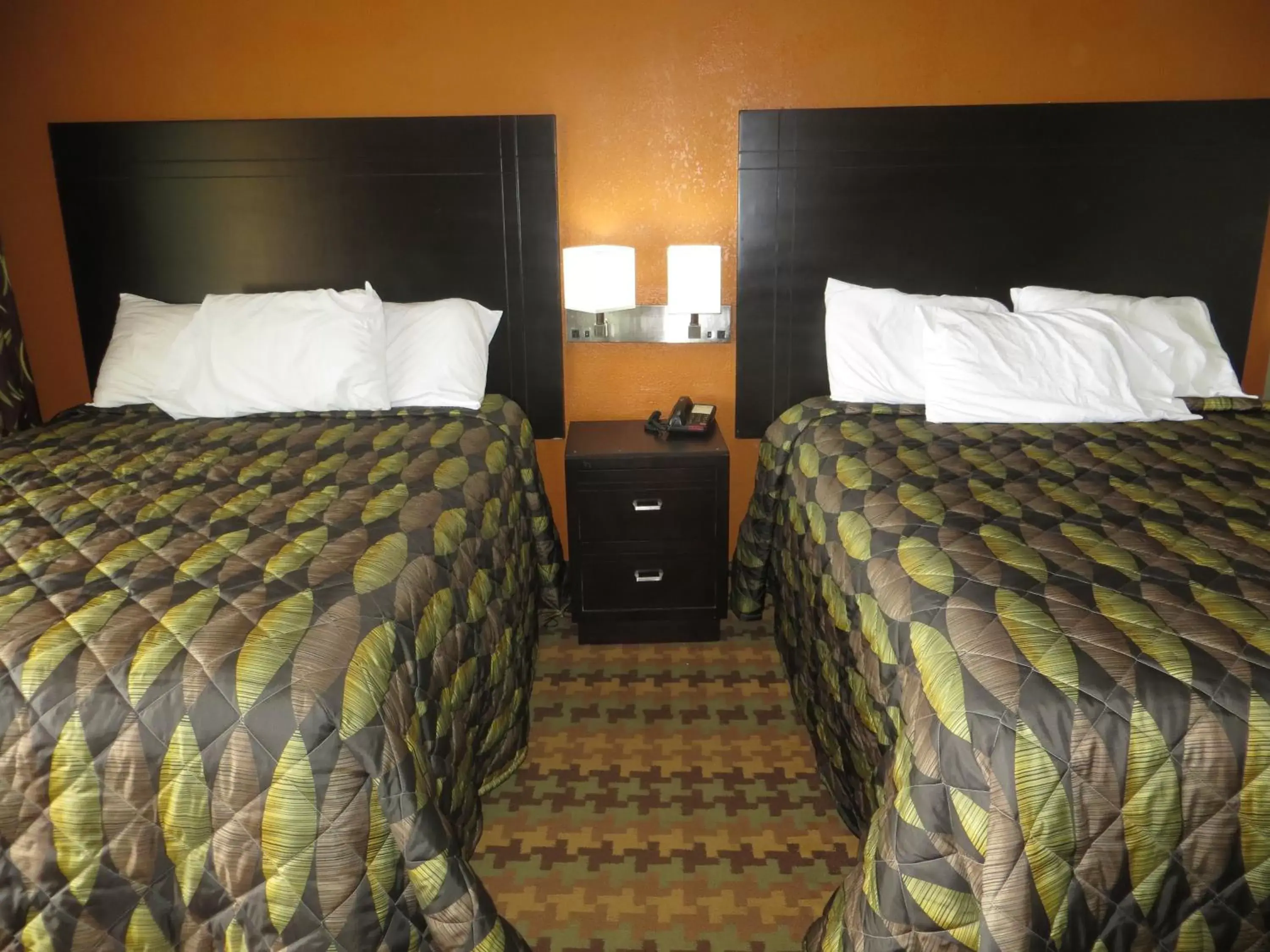 Bed, Room Photo in Ocean Gate Inn